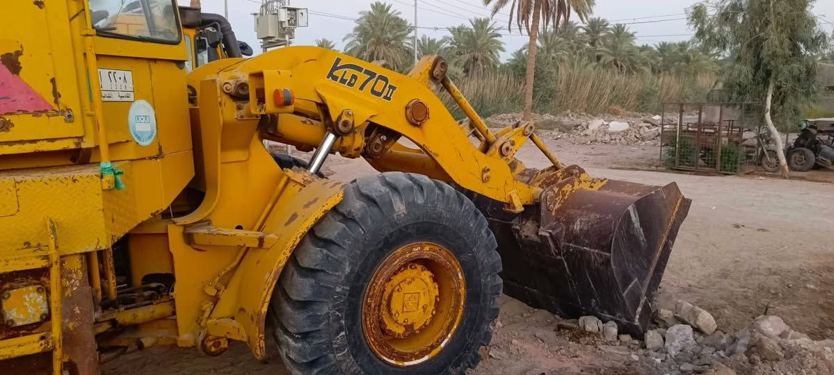 شفل داش تو حجم70 للبيع مديل 87 مكينه مكفوله محسن (ستندر) كير مكفول اكسنات مكفولات تبريد شغال مكينه جاهزه للعمل للستفسار *********** مكلف بنشر
