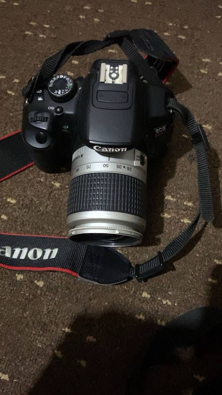 كانون EOS 550D • ١٨ ميغابكسل • عدسة ٢٨-٩٠مم