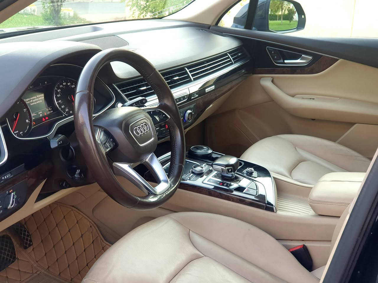 audi q7 2017 premium plus
مكينة ٣٠٠٠ سوبر جارج مامفتوح سنوية جديد 
فقط شبربن صندوك صبغ بدون ارباك 
٧ راكب داخل اصفر كشنات هيتر تبريد مركزي ثلج 
سقف بانوراما و بردة حساسات امامي خلفي و كاميرا رادارات خلفي و امامي مساعد سايق الكاميرا كلة مواصفات موجود بي و كلة شغال بدون اي عطل بالشاشة فقط محتاج طايرات موزين مكان اربيل رقم صاحب سيارة ***********
سعر $ 220 بدون مجال
