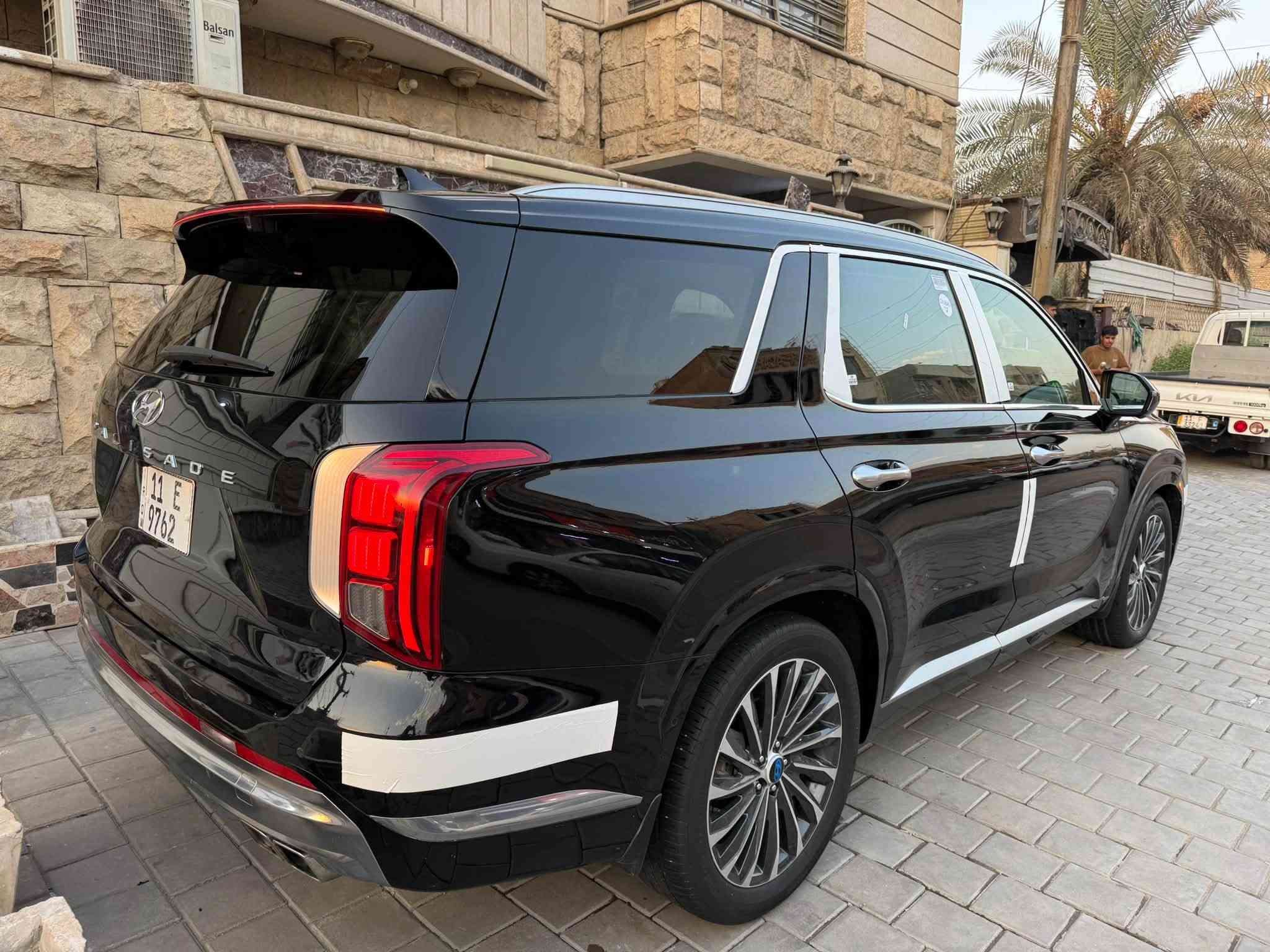 مكلف بالنشر اتصل على الرقم
السلام عليكم للبيع هونداي بالسايد  2023 كلكرافي اعلى فئه بالبالسايد وارد امريكي حادثهه بنيد وجاملغ صفحه اليمنه رقم الشاصي مرفق معا الصور ماشيه 10 الف رقم بغداد رباعي مميز بسمي فول مواصفات واحد على واحد داخل ابيض معرفه مواصفات الكلكرافي تجي فول خنك للاخير السياره جديده بمعنى الكلمه جاهزه من كلشي السعر 255 وبيهه مجال للشراي لاستفسار الاتصال *********** مكاني بغداد الجديدة حي المعلمين للبيع او الامراوس حسب القناعه
