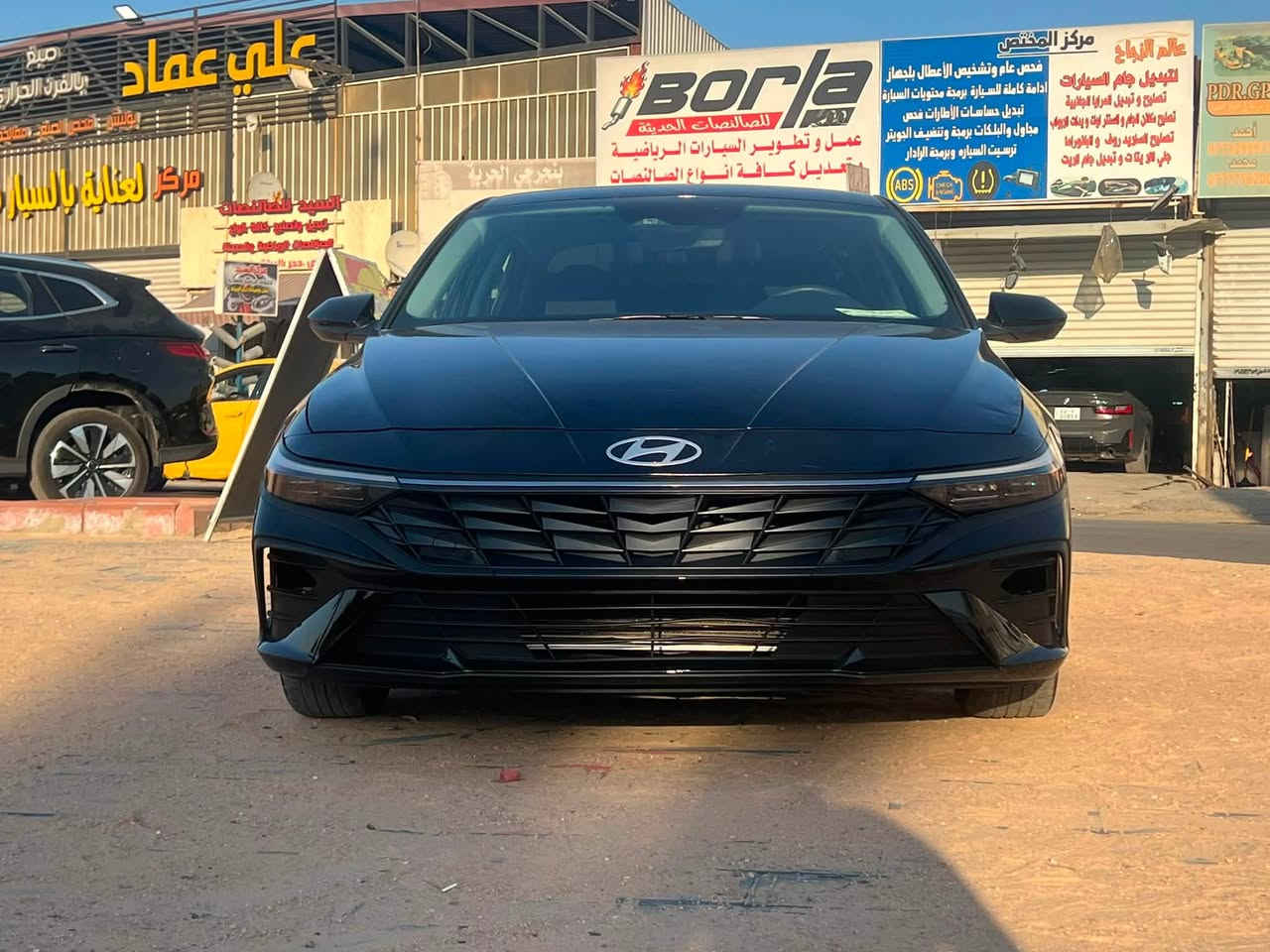 سلام عليكم النترا وارد امريكي حادثها  وبنيد جاهزة من كلشي مكاني بغداد ساحه عدن  سعرها ١٣٢ وبيها مجال ***********
