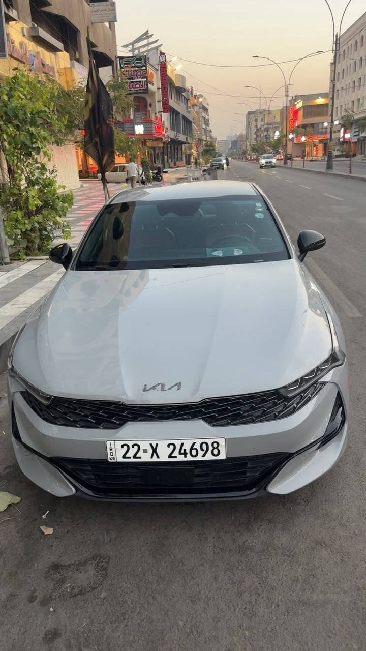 للبيع Kia K5 GT-Line موديل 2024
* موديل: 2024
* الفئة: GT-Line
* الداخلية: أحمر (Red Interior)
* المقاعد: جلد
* تدفئة للمقاعد الأمامية ♨️
* تشغيل بصمة (Smart Key)
* شاشة مع Apple CarPlay وAndroid Auto
* كاميرا خلفية
* حساسات
* مثبت سرعة
* نظام المحافظة على المسار
* مراقبة النقطة العمياء
* جنوط رياضية
* إضاءة LED
* السيارة نظيفة وجاهزة للفحص
* ⁠السعر 177 
*  ***********
