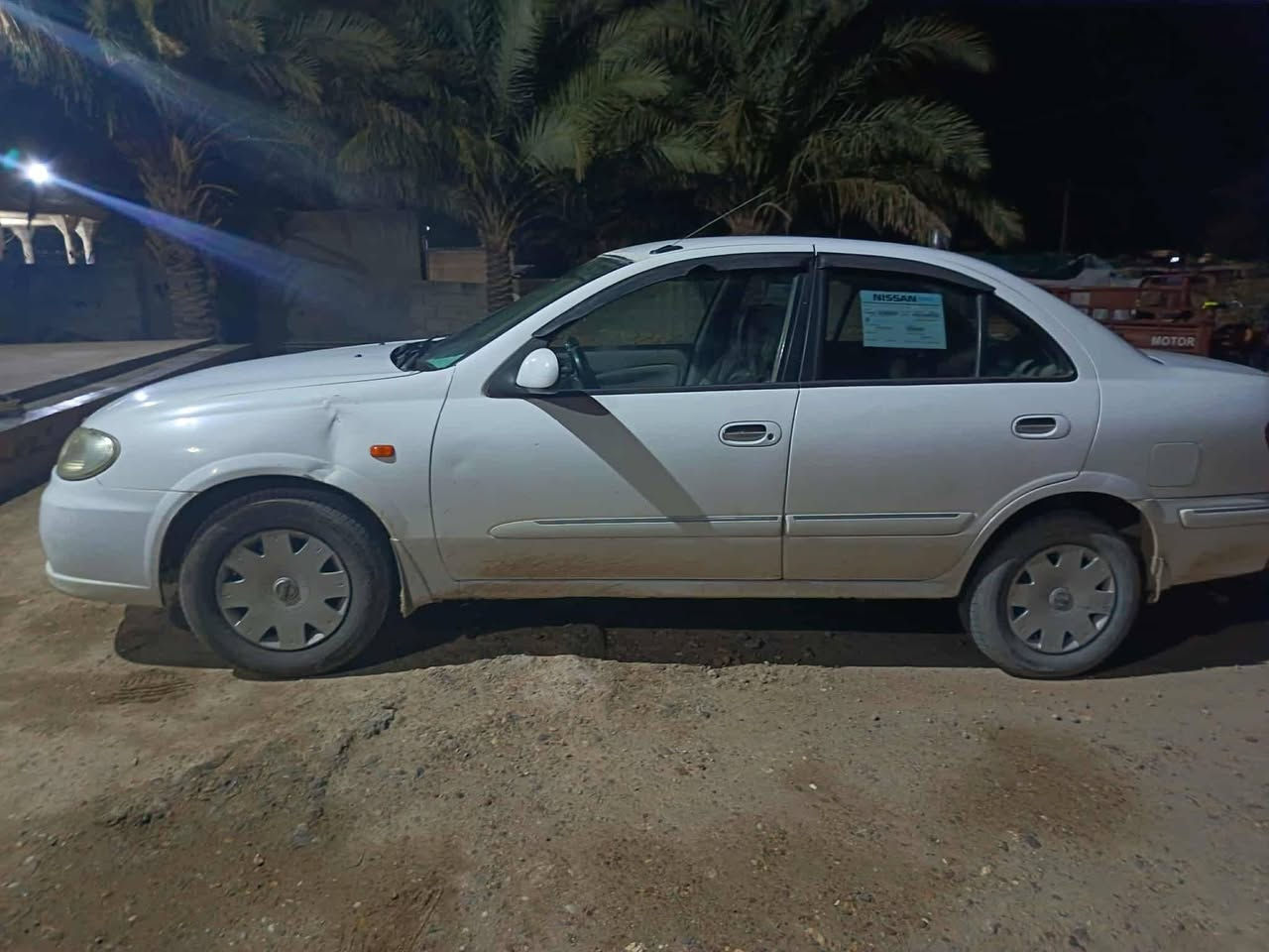 🚘 للبيع سني موديل 2001 ياباني 🚘
🔹 الموديل: 2001
🔹 المحرك: قبق أسود
🔹 الكير: عادي
🔹 التدفئة والتبريد: شغالات
🔹 الرقم: بغداد – مشروع وطني
🔹 السنوية: نافذة
🔹 الملكية: باسم واحد من قضاء عنه
🔹 ضررها : مجرد طخة بالجاملغ الأمامي، اليسري ومبين بالصور المرفقة 
👀 السيارة موجودة، تعال شوفها بعينك وافحصها على داير مليم.
📞 للاستفسار والجادين فقط: الاتصال على الرقم التالي (***********) (موجود واتساب) 
 رجاءً. البيع للجادين فقط، والفحص مفتوح ومن حق المشتري يفحص السيارة بالمكان اللي يريده. 
* ملاحظة السيارة وصلت 70 $
