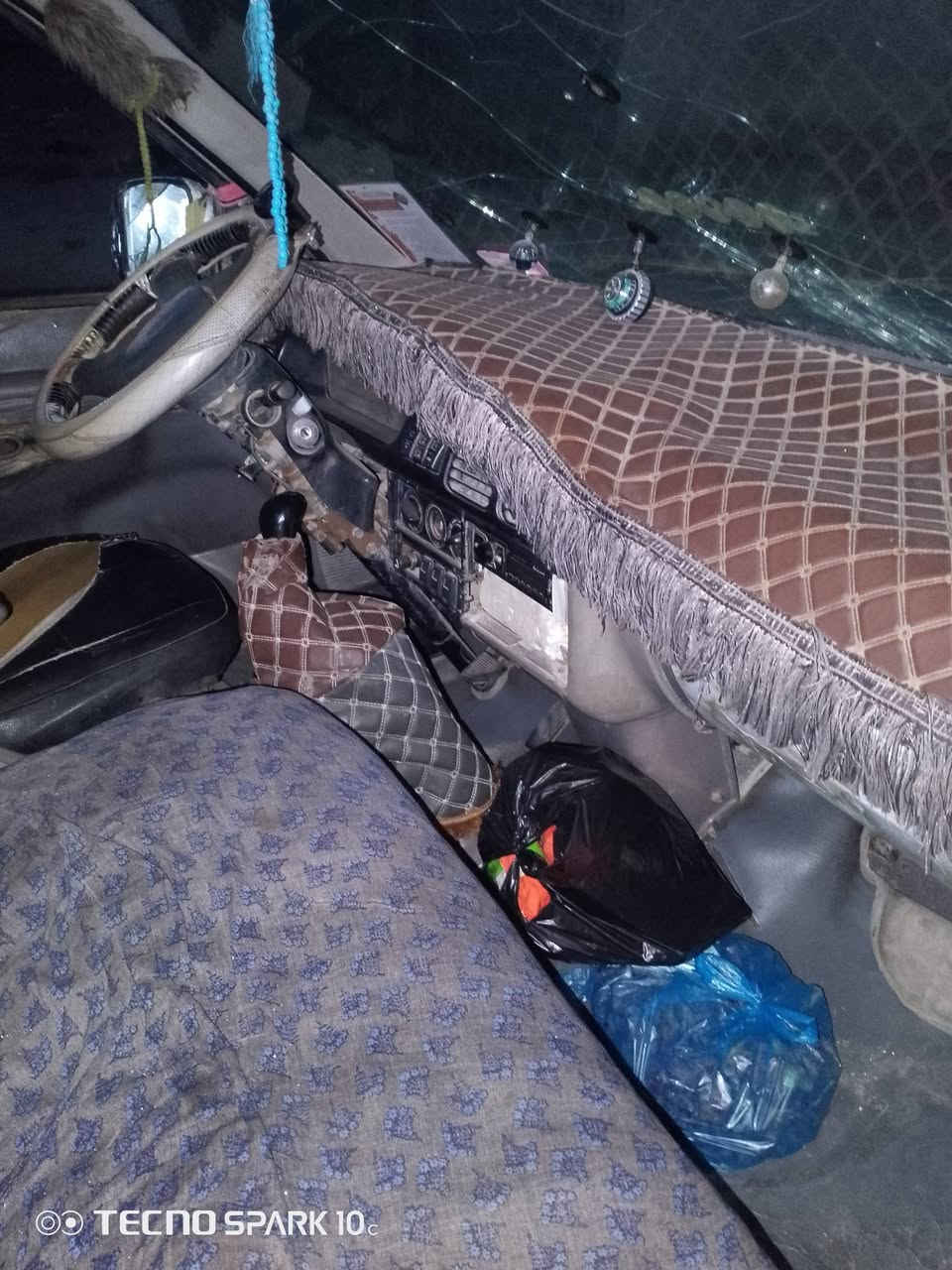 كيا بريجو للبيع موديل 97 مصفره غرامات هيه عليه سنه وحدة مكينة وكير وكسن مكفول رقم بغداد الألماني تحويل مباشر سيارة ميكنيك كله مضبوط نقصه ترتيبات فقط السعر 34 وبيه مجال العنوان بغداد الشعله رقم الهاتف *********** سنويه بشهر ال 11تصقط 2026
