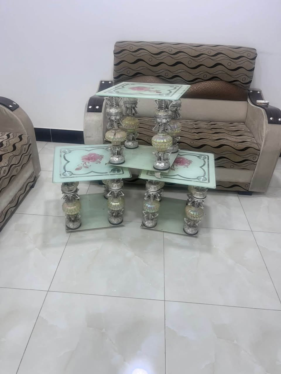 مال تخم ٣ قطع ب 15 صبره القرنه شرش صويلح ***********
