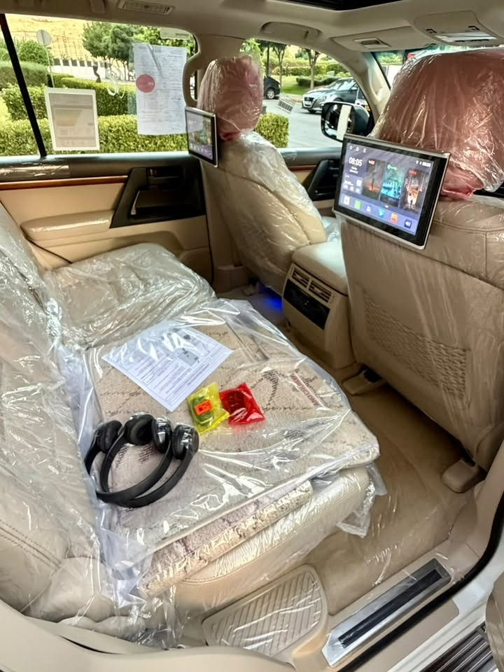 Land cruiser GXR  2018    V8  73,000 km‏
( واید ئیدیدشن )

‎لاندكروزر 2018  ساز باب أول وايديشن  بشرط فحس شريكة 
‏‎ملاحظە : الاخوان رجائن بس بیع نقد بدون مراوس📌
أخت زيرو بل كارتون 📦📦
‏‎لاندکروزر 2018  SAS 
‏‎💎محرک 8 سلندر 
‏‎⌛️ماشي 73,000 ألف
‏‎💎 بسمطين  +سماعة بيلادي +فرشات بيلادي مجوود 
☎️***********                        465$

‎‏‎💎 مكفولة كفالة عامة من الدعامية إلى الدعامية
‏‎ 💎 بدون صبخ .بدون بارد  ،بدون رصعات ،بدون حتى شخط
‏‎دعاميات هم بدون صبغ ،رمل مابي ،لحية بدون صبخ ..بقية كلها بشرط

‏‎🧬فول فول مواصفات
‏‎شاشة كبير لمس 5 كاميرا حاسة رادارات
‏‎كاميرات 3 شاشات سيلاد فتحة سقف 
‏‎كشن جلد كشن كاراباي شحن موبایل  8 اريباك تبريد مركزية
‏‎بصمة تشغيل عن بعد باب جاك سلاجة ليد زينون 
‏‎تحكمات ستيرن دبل فوليوم فورويل هوك
‏‎سيارة بها 2 بصمة من شركة جديد جدأ 
‏‎سيـارة عل نظافتها احسبها صفر زيرو

💎 تخم تاير دنلوب الاصلي

‏‎ 💎محرك كير بشرط مامفتوح
‏‎سيارة حيل نظيفة كلشي عل بلاد لوك
‏‎سنوية زنكة كلشي جديد مدفوع لـ2031
‏‎باسمي السنوية بشرط تحويل و خرامة 
‏‎سيارة مابيـها دينار مصرف كامل من كل نواحي

‎‏‎♻️نفسي يوم /تحويل و وكالة حاظر
‏‎📍مكانك /داخل سليماني
☎️***********
