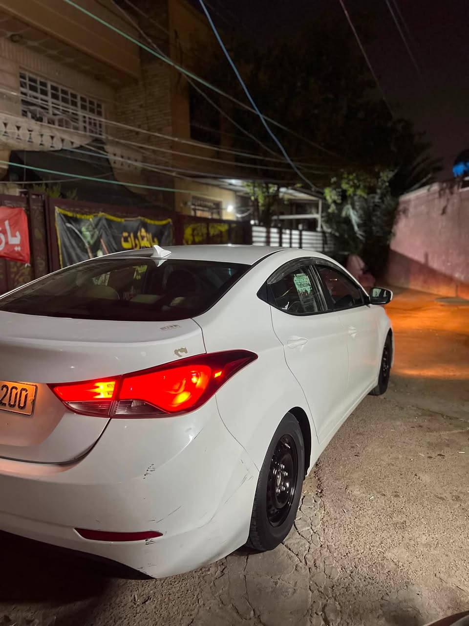 النترا 15 امريكي جاملغ وبنيد بدون اي دواخل فقط بارد  ليبل واحد  مكينه وكير كفاله ماشيه 96km رقم بغداد بـسمي الصدر فقط صفحه السايق تعبان تخم تاير جديد تبريد شغال فقط اصبع الكبريسر السعر 100 شده مجالها حك الجيه فقط مكان بغداد الشعب حي التجار ***********
