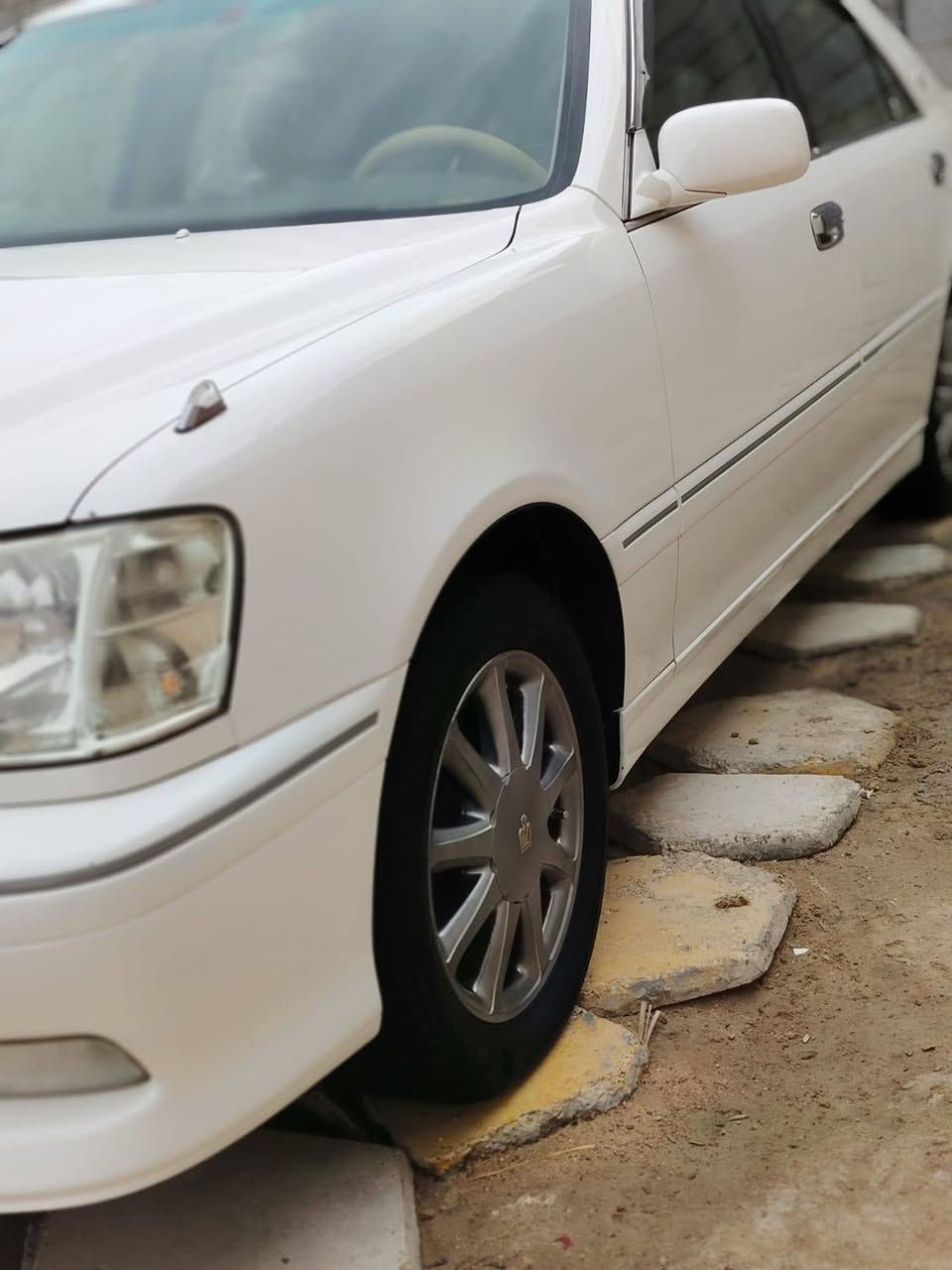 سلام عليكم جنون 2001 كرستال السعر 170وبيه مجال لاستفسار ***********
كفاله عامه تبديل وكص ونقل جثه وضربه 

ترقيم جديد قرار 102 ذي قار بسمي 

مكينه دي فور الجبير مكينه وكير وتبريد وحداده كفاله كله طك فلين 
دشبول عارف العيساوي تلث دكم برده خلفيه تحوير فوك وجوه نجف
