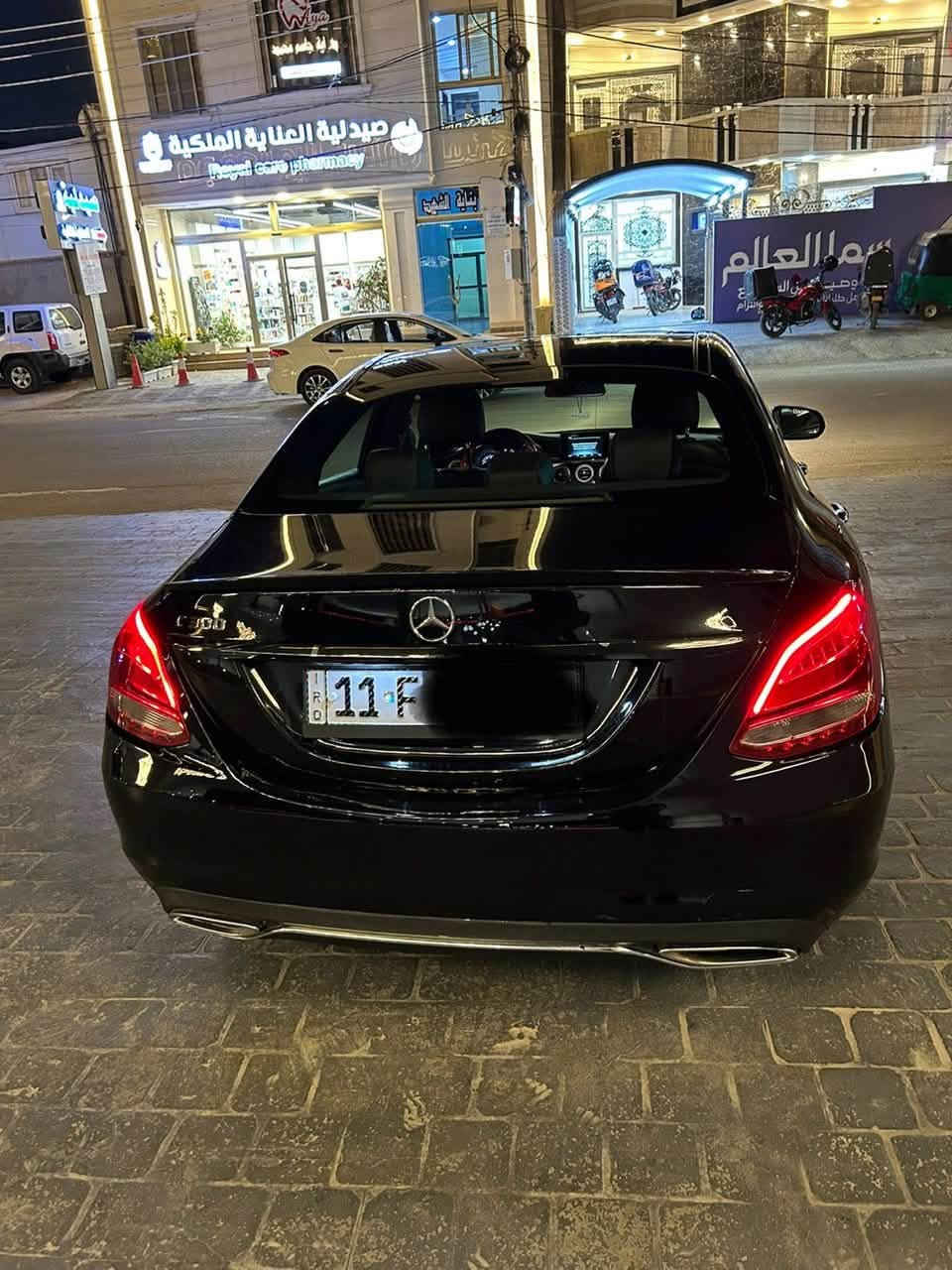 مرسيدس C300 2018
السيارة رقم بغداد انكليزي جديدة بأسمي

مسويلة صيانة و ادامة عامة السياره ماناقصه برغي 

تخم تاير جديد

حدادية جديدة

ماكو چيك صفر مسج 

ماشية 150،000كيلو متر

السيارة تو ويل دفع خلفي (المرغوب)

بصمة تشغيل 

بصمة ابواب

كشنات جلد 

كشنات كهرباء

 خزن ميموري

هاند بريك بصمة

فتحة سقف

شاشة كبيرة

كامرة +حساسات

نقطة عمياء 

كروز كنترول

ستيرن D

شفتات ستيرن

حادث السيارة كلين. داخل امريكا 

بس (بغداد بيه طخات خفيفه )موجوده الصور 

 3 قطع صبغ من بغداد جاملوغات امامية نص جاملغ بنص جاملغ 

 ايمن + ايسر +بنيد 

لغد + شاصي +ايرباك  كفالة شرط الفحص

مكان السيارة بغداد

للإستفسار الاتصال عل رقم ***********
