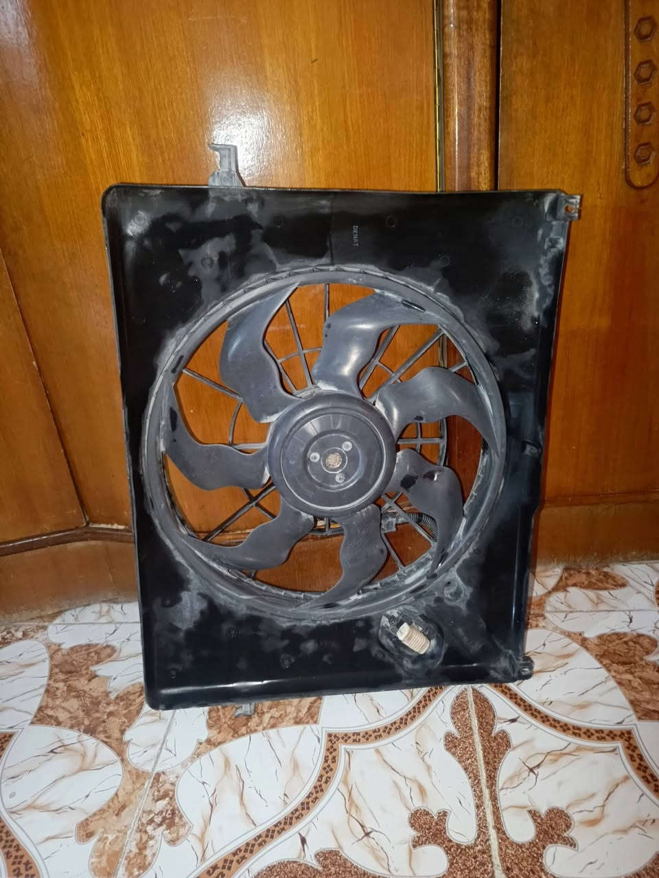 سلام عليكم مروحه  سوناته وبتما للبيع شرط لفحص شغاله سعر 60 وبيها مجال بصيط عنواني بابل نادر ثالثه رقم الهاتف  ***********
