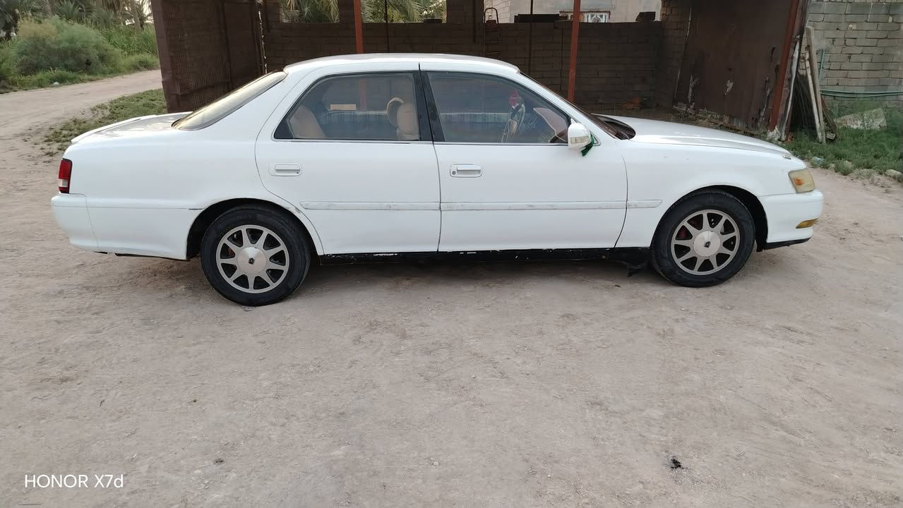 تفاصيل داخل صوره

نص مكتوب في الصور:
- معارض البصرة السيارات رخيصة ال...
- ابوزهراء الساعدي  ١ س  ·
- شاهينه مدير 93 كصه جنطة بيها وينجي رقم بصرة بيها خيط توه بادي 33 وبيها مجال ***********
- HONOR X7d