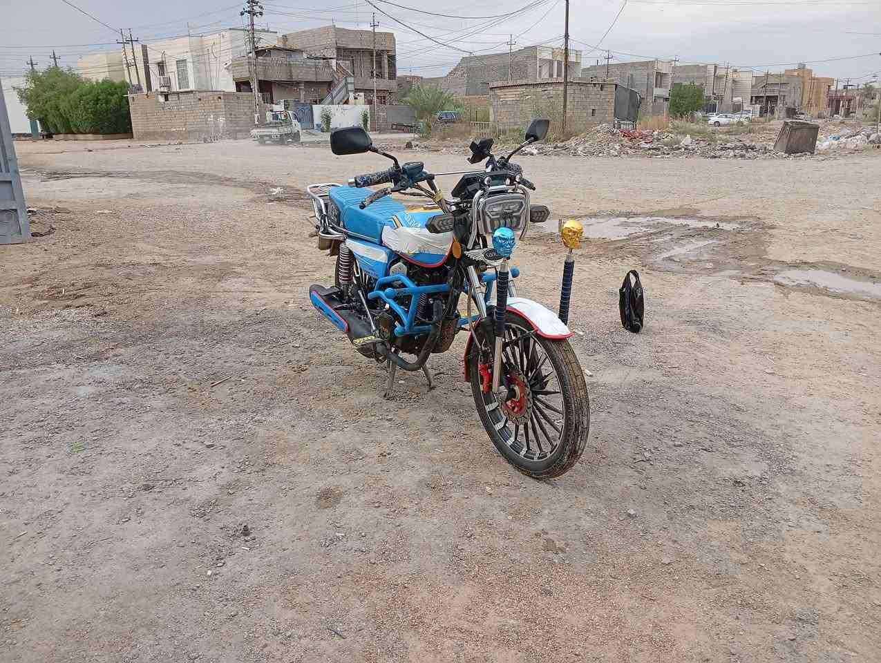 يالله ماطور لبيع موديل 25 ضاغطه وزنجيل مكان  5 كيلو الاستفسار على الرقم ***********
