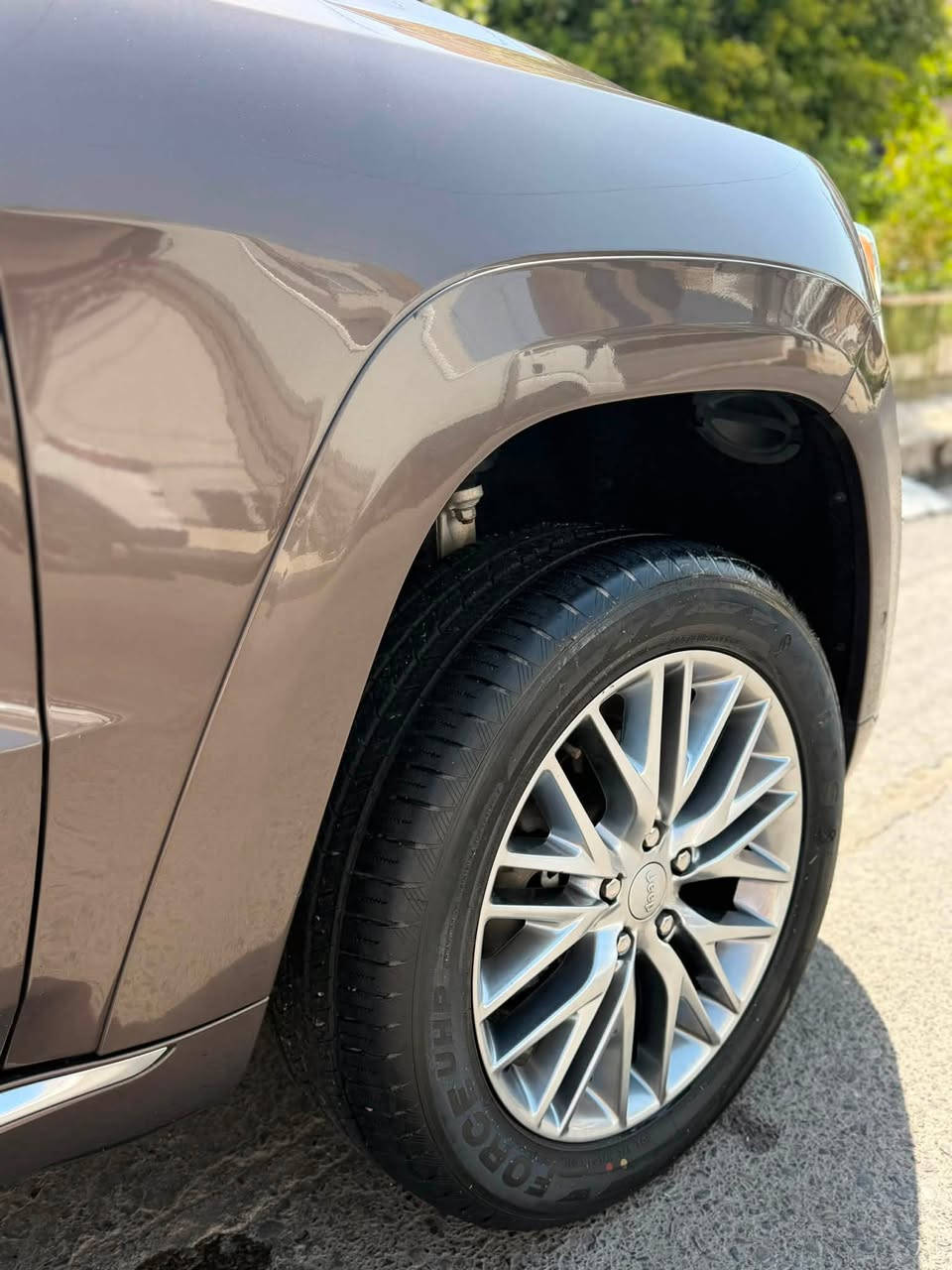 JeeP Summit 2018
عداد : 50000mi 
لون مميز
المواصفات: فول مواصفات ١/١ 

سقف كنتارا(شامو)
6سلندر (3.6)
بصمة
رادار 360درجة
بانوراما
كراسي جلد
كراسي كهرباء-خزن ميموري
كراسي (تدفئة-تبريد)
تشغيل عن بعد
#شاشة كبيرة
#نظام_خرائط(نظام ملاحة)_Navigatio
#نظام_زاوية_التوجيه
شاشة عرض الاعطال
صندوك كهرباء
استيرن تدفئة
شفتات كير بالاستيرن
نظام إطفاء المحرك فقط عند الوقوف واعادة تشغيل المحرك عند المشي AUTO START
نظام تزحلق
فور ويل
متعدد أنظمة القيادة (ثلجي, رمالي,طيني,صخري)
دبل كير(عادي+اوتوماتيك)
ناقل حركة ٨ نمر
نظام سبورت 
نضام اقتصادي ECO
دبل حساس(امامي+خلفي)
مري كهرباء (شفط) AUTO
#مري_قلاب
#مري_جانبي_تدفئة
#مرايا_جانبية_حساسة_للضباب_تعمل_تلقائياً وبعد هواية مواصفات ماتنذكر…

سيارة كلين تايتل كفالة عامة من كلشي جديدة

المكان اربيل للاستفسار :
***********
***********
