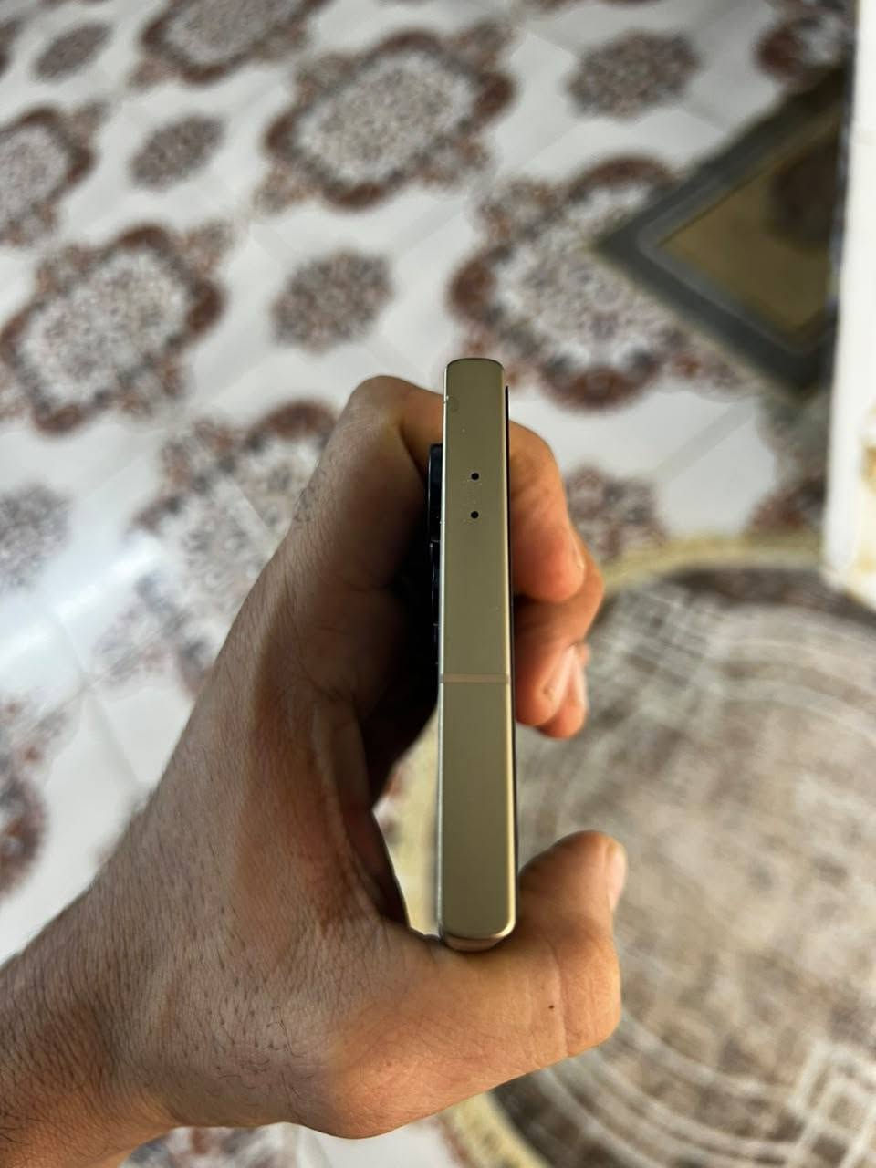 اس 24 • ٢٥٦ • شريحتين