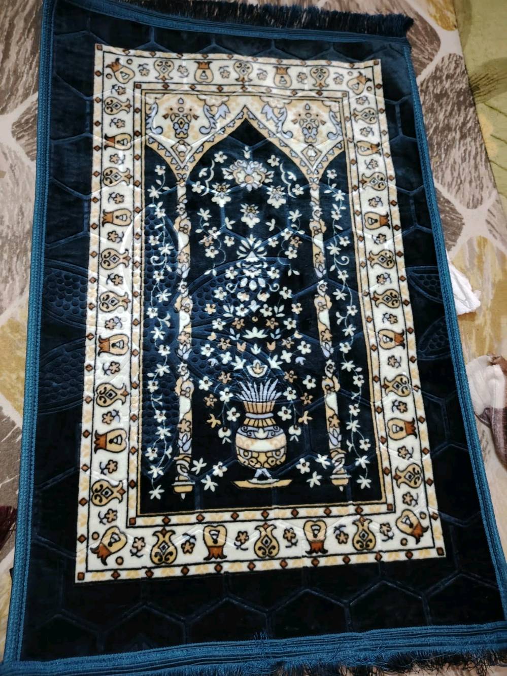 ١٫٢٥م×١م • ألوان تجنن • كمية قليلة