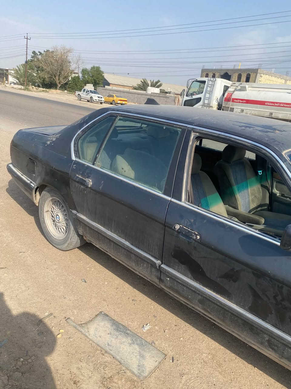 بيع مستعجل 
بي ام 730 موديل 93 رقم انگليزي سنوية بأسمي رقم بغداد 
سعرها 30 ورقة وبيها مجال بسيط 
مكاني بغداد جسر ديالى 
***********

