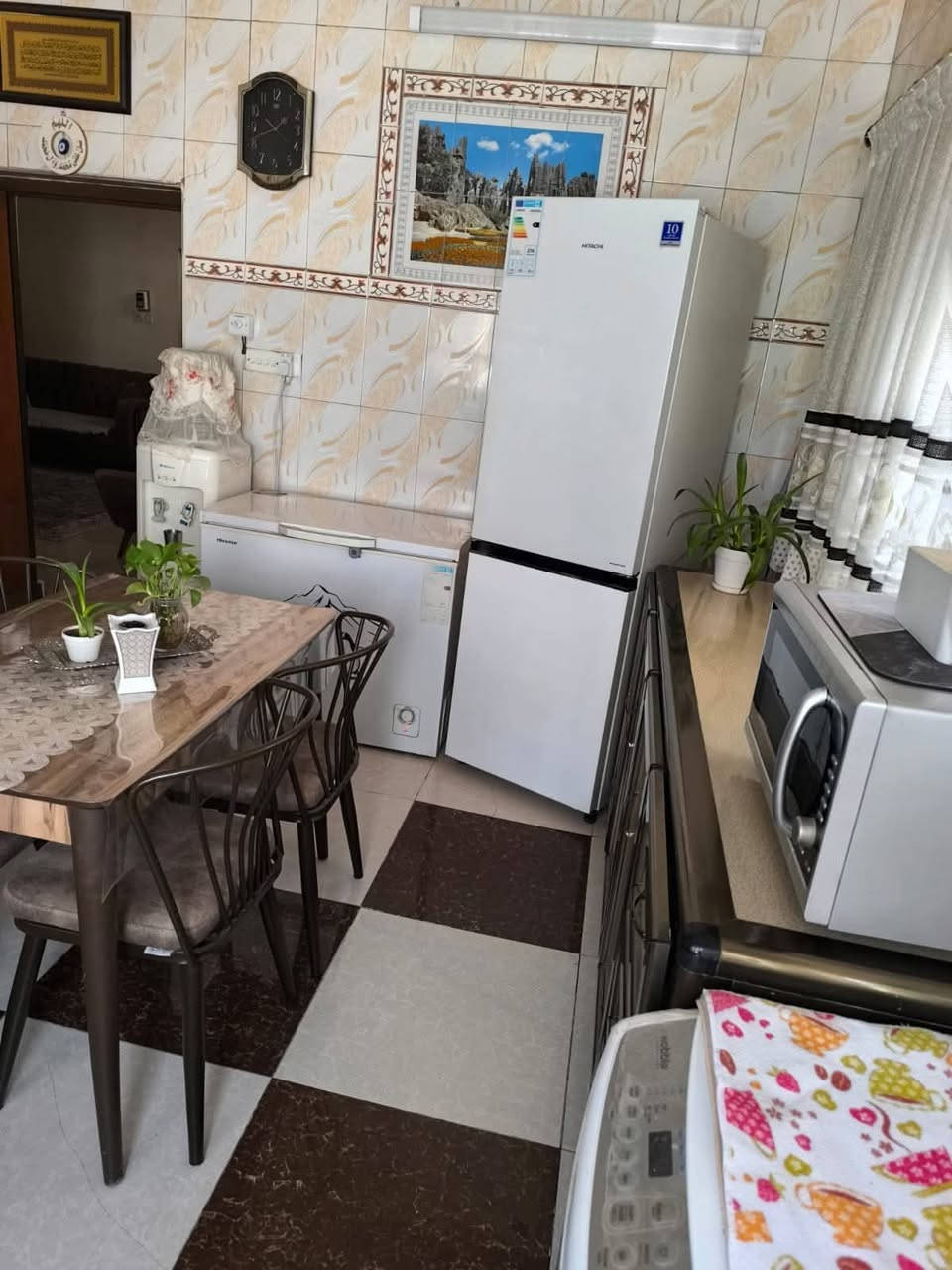 🏡 #دار #للبـــيــــع 
​ #تابع #الصفحه وشاهد جميع العروض الدور الجديده اذا مـــهتـــم
​ الموقع: الحلة //  حــي // الصحه قريب شارع الكورنيش 
طابـــــــــقين  //  طـابـــو  //زراعــي 25
​العدد​ غرفة نوم  2   //  ​صالة   //   هول.   // مطبخ     //مجمع صحي   //    وطارمـه وحديقه 
المساحٌـة //     200  متـــر 
​#نــــستــقــبل #جميـــــــــع #عــــــروض #كـم العــــقـاريـــه   السعر:       // عبر واتساب فقط 
​📞 للتواصل والاستفسار: مكتب علي التميمي العقارات   ***********  عليه واتساب فقط 
​#دار_للايجار #دار_للبيع #عقارات_بابل #الحلة_العراق //ملاحظه الرابط الواتساب داخل الصفحه
