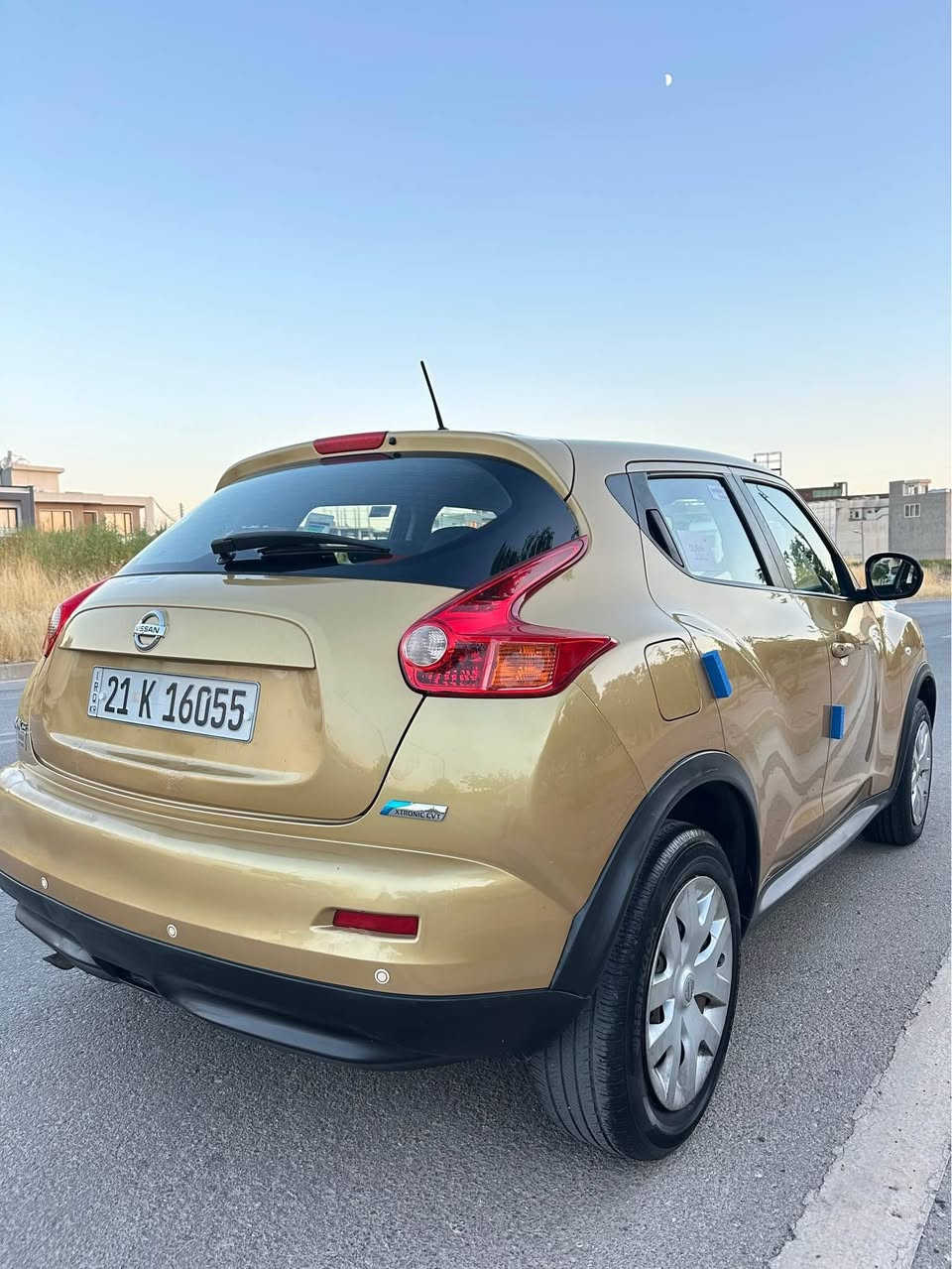Nissan juke 2014 

بي بو ياخ 
بي كال بو نه وه 
مه كينه ١٦ ى مه رغوب 
له سفريه وه يه ك ده سته 114 هه زار روشتوه
سفري شه ريكه ي كارزون 
ئاوينه كا ره با ئه خويت 
به سمه 
سوكان فوليوم 
سي مودي ليخوريني هه يه  (ئيكو-نورمال-سپورت )
رون و هايدروليك و پا تري تازه يه 
ته نها يه ك ساردي هه يه 

سه نه وي تا  2031  نوي يه 

***********

مه عا مه له يه كي كه مي تيدا يه السليمانية, العراق
