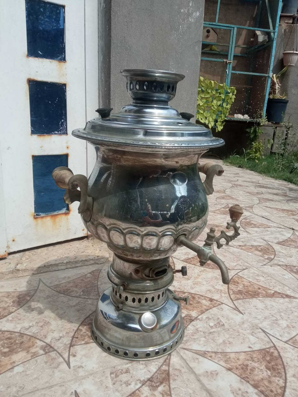 السلام عليكم للبيع السعر 80 مكانه بالحله توصيل ما عندي الاتصال ***********
