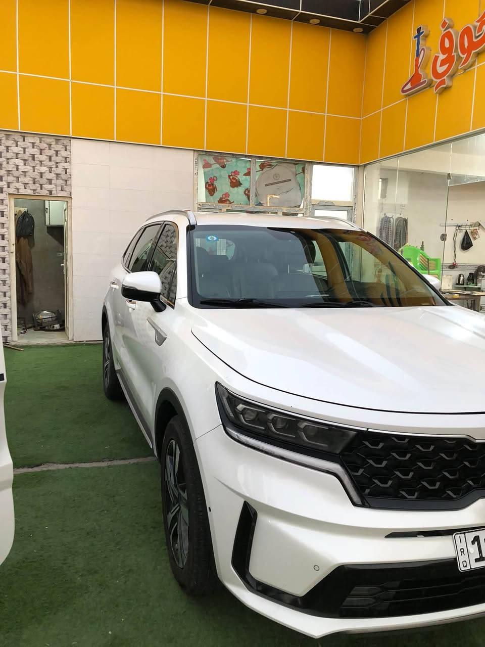 سورنتو موديل 2021 خليجي ماشية 90 الف بيها ضربة چاملق جهة السايق مبدل اصلي وبارد بالبنيد وعشرا سنتين بارد باب سايق محرك 6 سلندر كراسي جلد كهرباء جنطه شفط السعر 240 وبي مجال .للاستفسار الهاتف ***********. غير متواجد على فيسبوك
