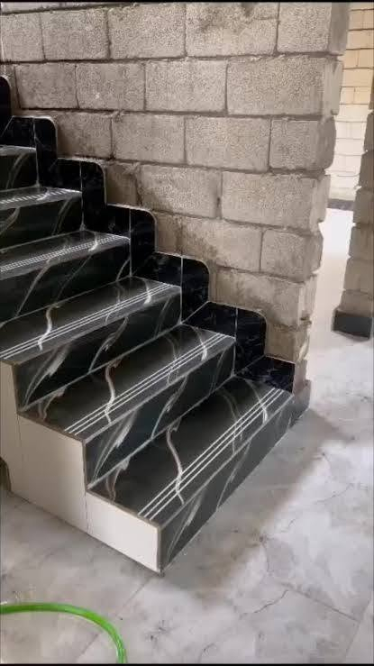 خلفة سيراميك متفرغ عمل هندسي
سعر مناسب  انضباط بالموعد 
*********** واتساب
