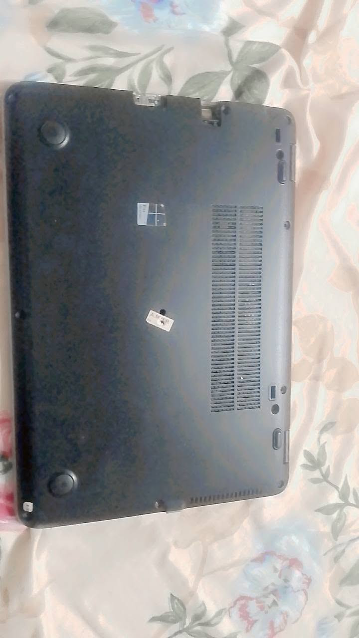 HP EliteBook 840 G3 • i5-6200U • ٨ غيغا رام