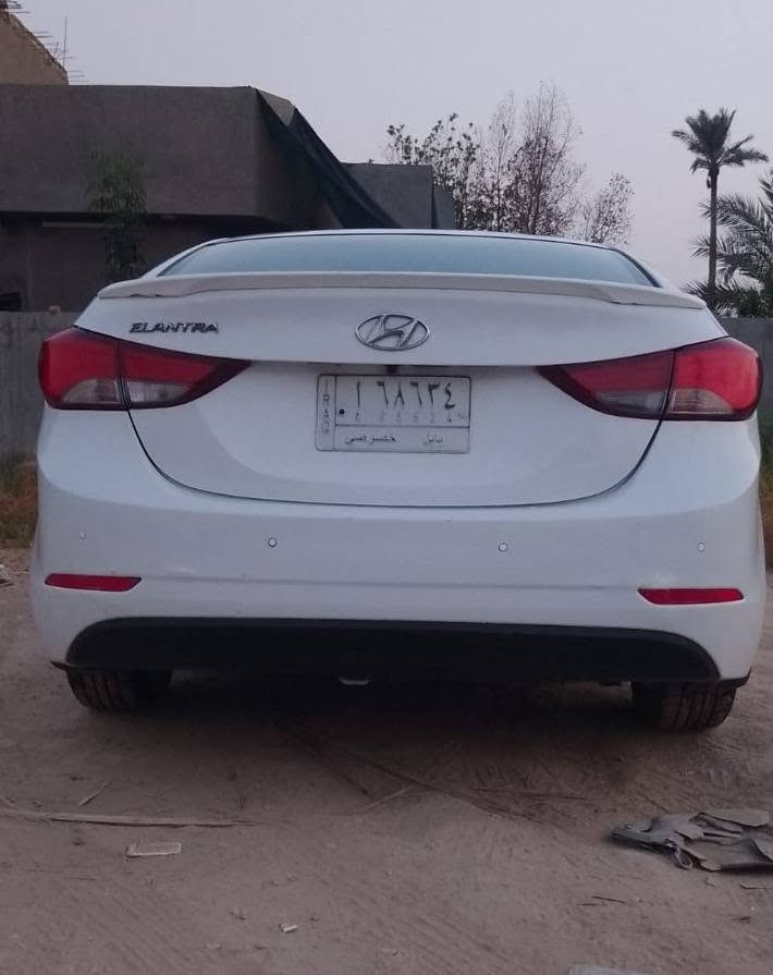 عليكم النترا 2015 خليجي رقم بابلانظمه الصراف البانزين.تبريد ثلاث قطع امامي وخلفي والجكمجة.المسند متحرك . يدات نيكل .مري شفط  لايت لد ....اخوان السيارة فول مواصفات كفاله من مكينه وكير وحداديه تخم تاير السبير مانازل بعده جديد  موصفات فتحه سقف .شاشه اصليه .ثلاث نظيفه بيها فقط شبر صبغ بدايت الجاملغ الامامي  اثر شخط بسيط  مكانها بالحلة الشراي يتصل ويدلل ***********

نص مكتوب في الصور:
- Shot on AWESOME A70