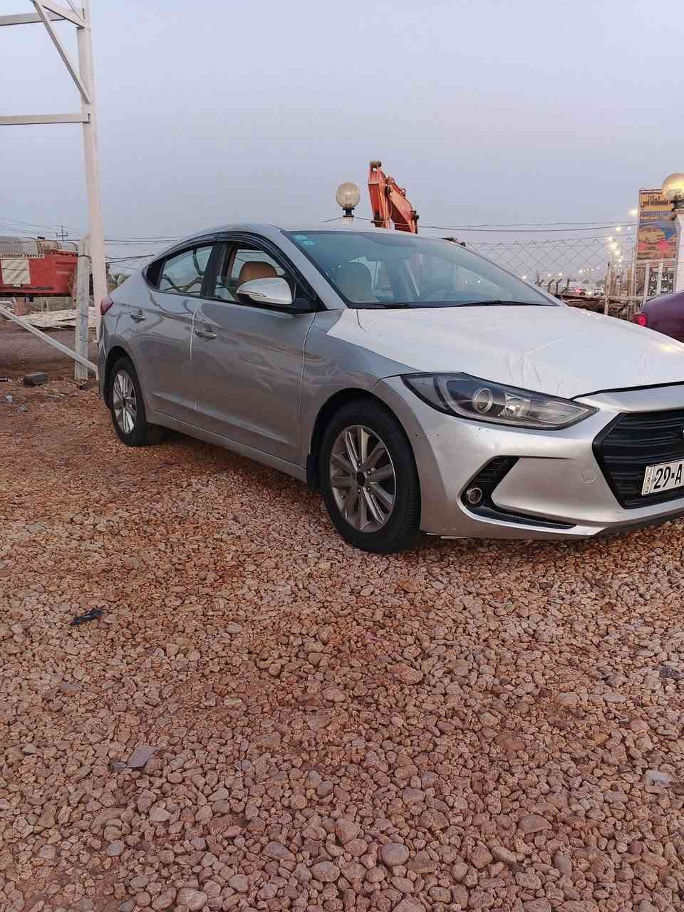سلام عليكم 
هونداي النترا موديل (2018)
خليجي بيه رشات صبغ باب سايق و باب العبري بدون معجون مجرد شخوط فقط
ـــــــــــــــــــــ
سياره جاهزه من كلشي 
حداديه جديده 
تبريد ثلج 
ـــــــــــــــــــــ
سعر (125) او بيه مجال
ـــــــــــــــــــــ
مكان بابل/شوملي
الاستفسار: ***********
