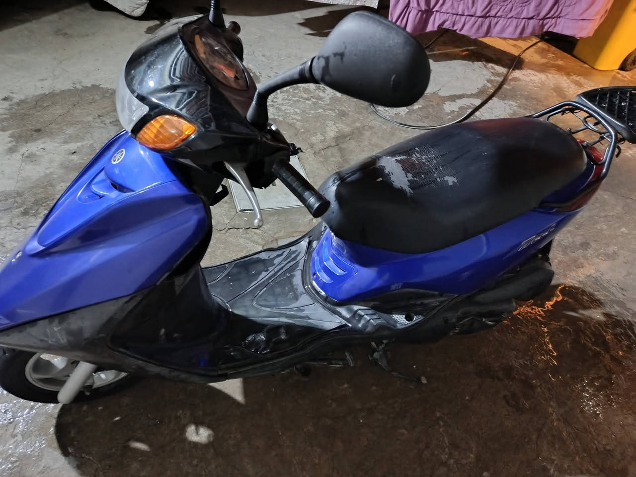 سلام عليكم للبيع بريز اكزز نكره سلف دراجه نضيفه 
سعر 600 قفل مكاني بغداد زعفرانيه ***********
