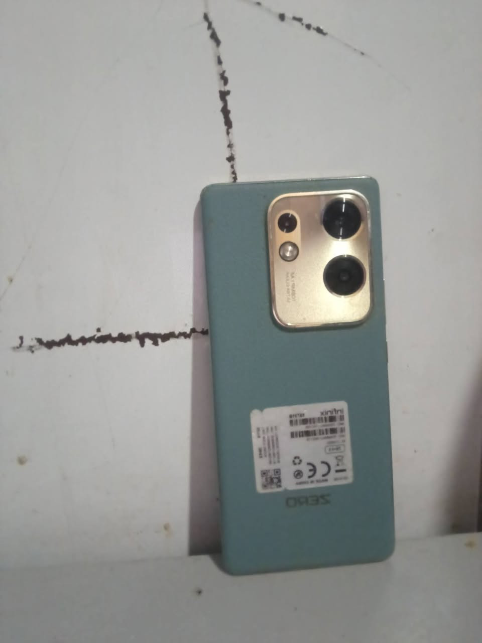السلام عليكم عندي جهاز انفنيكس زيرو 30 5c ذاكرته 256 جهاز سلس وحلو 90 فريم بالببجي بس شاشته مكسورة يرادله شاشه شعندك مراوس راسلني مكاني البصرة كرمة علي الماجديه توصيل ماعند
اخوان مراوسس الجهاز وغير شاشه مابي اي عيب وابد مامفتوح امانة الله ورسوله 
واتساب ***********
