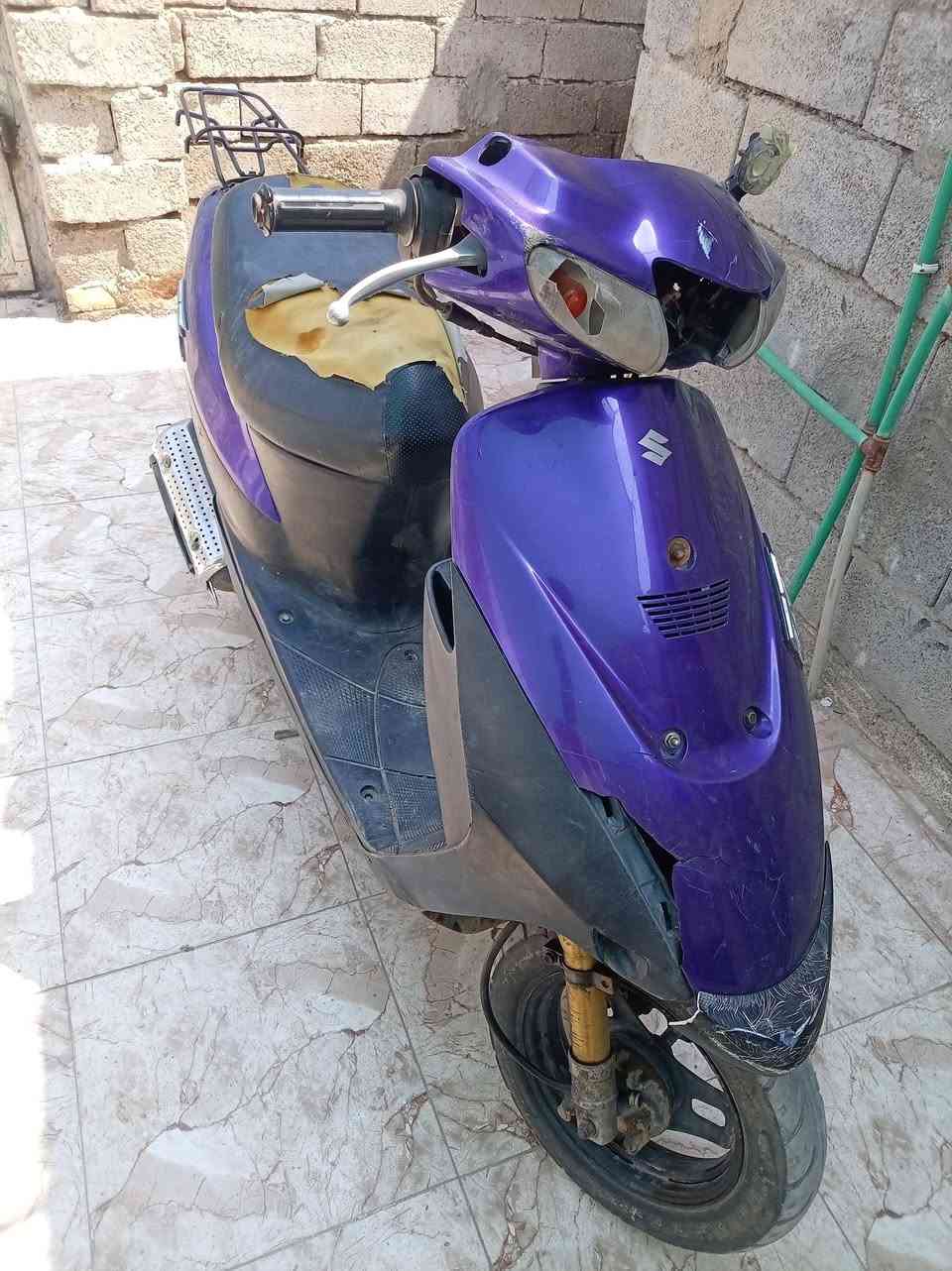 دراجه ساسوكي للبيع ٢٠٠ وبيها مجال رقمي ***********
