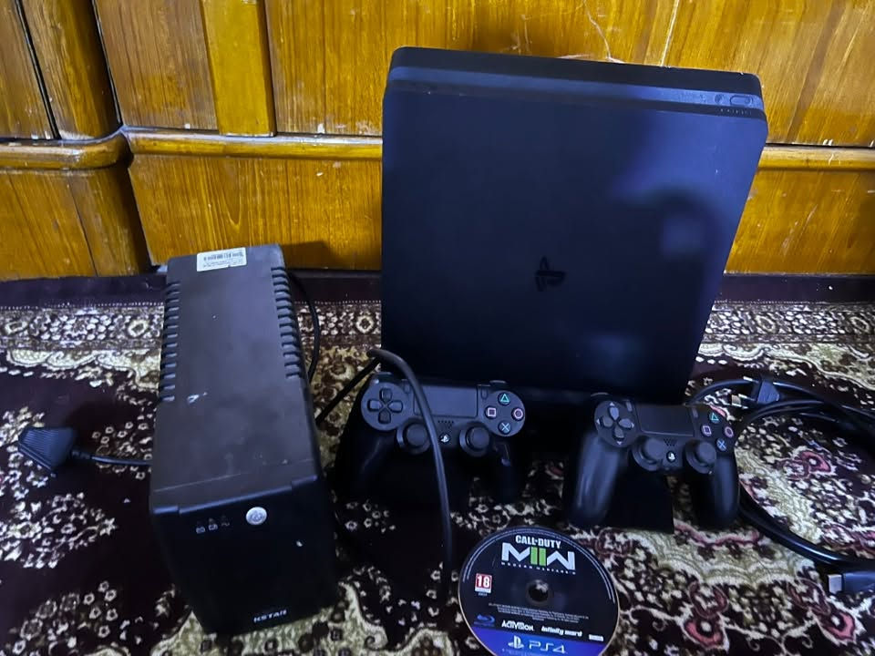 بلي فور للبيع اخو جديد اتصال ***********
