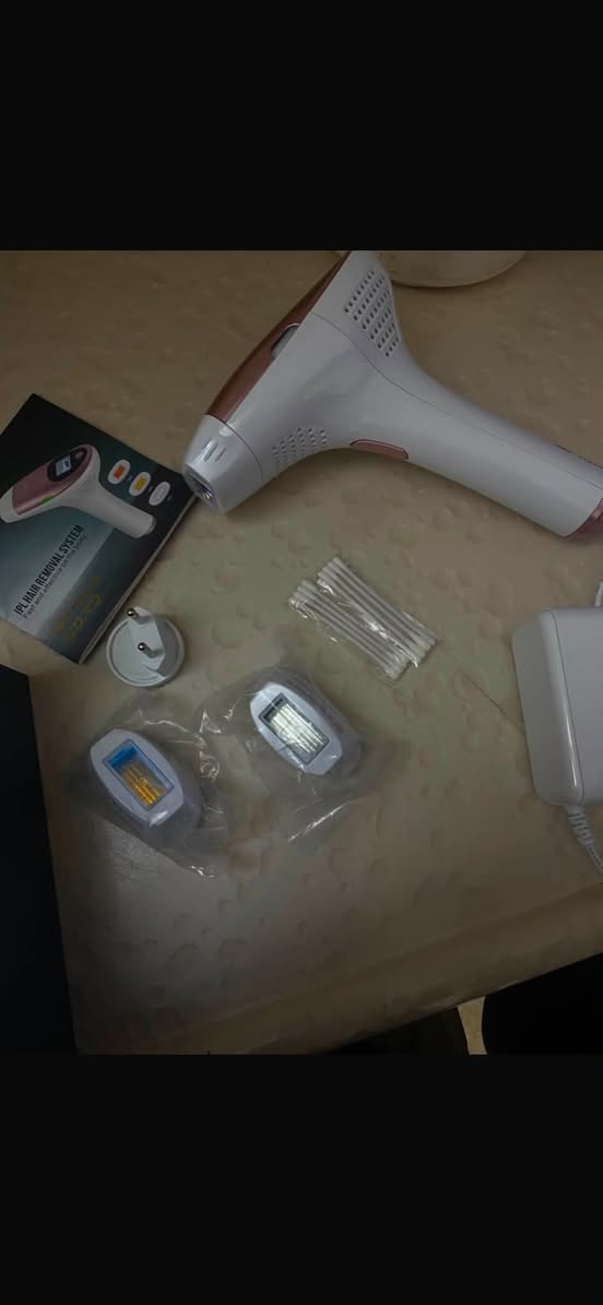 جهاز ليزر جديد ونضيف ومن افضل الاجهزه سعره ١٥٠ اشتريته ب ٢٥٠ وماعرفت استخدمه رقمي ***********
