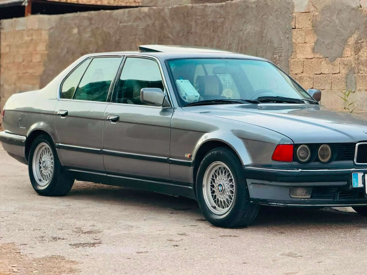 للبيع: BMW 730
🔹 الموديل: 1991🔹 الفئة: BMW 730i🔹 المحرك: 3.0 لتر🔹 ناقل الحركة: أوتوماتيك🔹 نظام الدفع: خلفي🔹 فتحة سقف

🔹 غرفتها نظيفة ومرتبة🔹 المكينة  والكير  كفالة 🔹 نظام تبريد ممتاز مع منظومة تبريد جديدة🔹 مسجل دماّم🔹 نظام صوتي

🔹 السيارة بحالة جيدة ومعتنى بها🔹 سيارة كلاسيكية مميزة ونظيفة وتستحق الإقتناء 🔹 رقم انبار تحويل مباشر (مشروع وطني) 

📌 السيارة جاهزة وترايها للبصرة  السعر: 55  وبي مجال  العنوان قضاء هيت التواصل ***********
