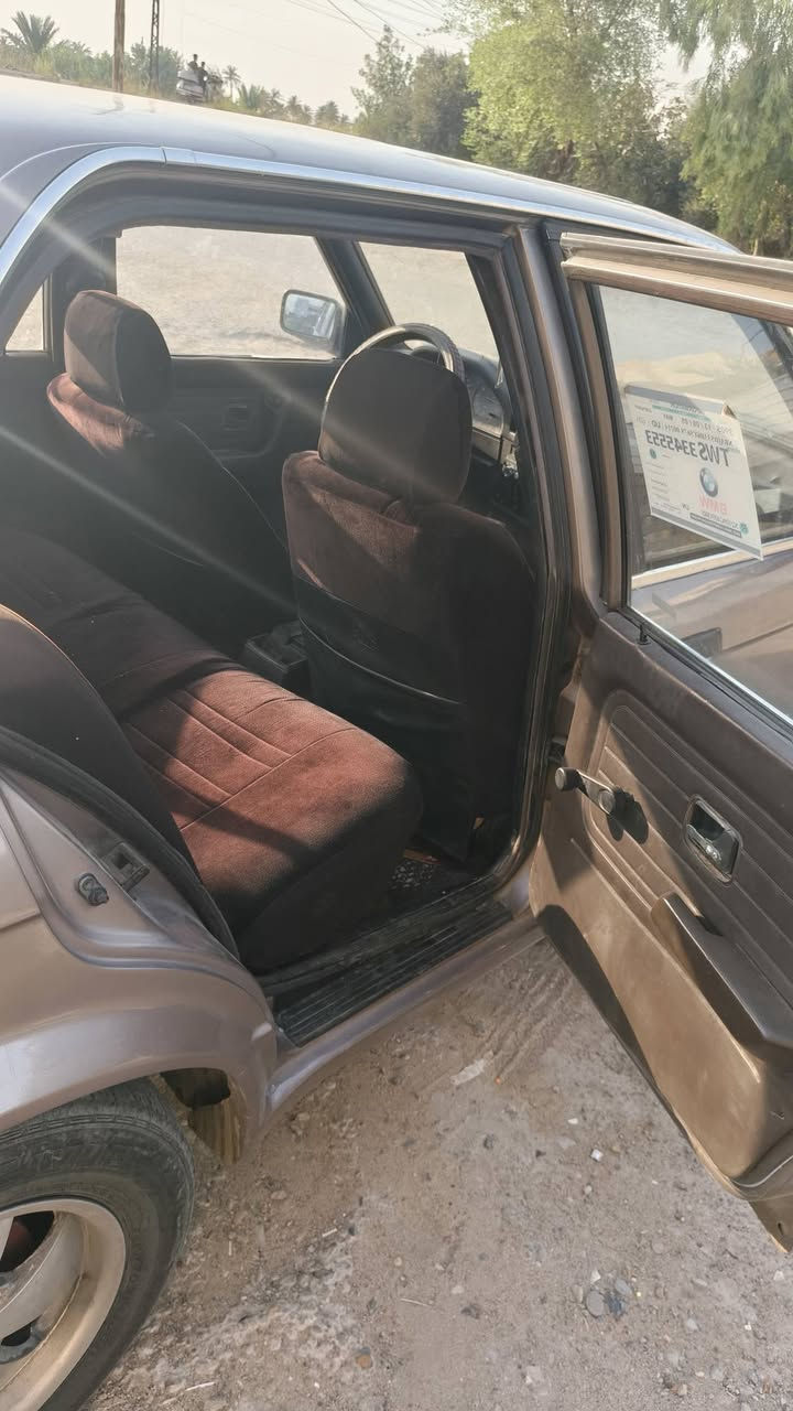 السلام عليكم
بي ام زعره موديل ٨٨مكينه ٦سلندر فانوص ٢٥
تعمير جديد مكينه وكير خير من الله 
والتبريد مالهه عايز بس صونده دفع وغاز 
صدرهه نص عمر تايرات نص عمر 
رقم بغداد الجديد الهزه مالتهه بعدهه ما ساقطه
مكانهه بغداد جسر ديالى ***********
