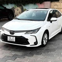 للبيع فقط كورولا هايبرد موديل 2025 ماشيه 20 الف كيلو كفاله عامه . شادل...