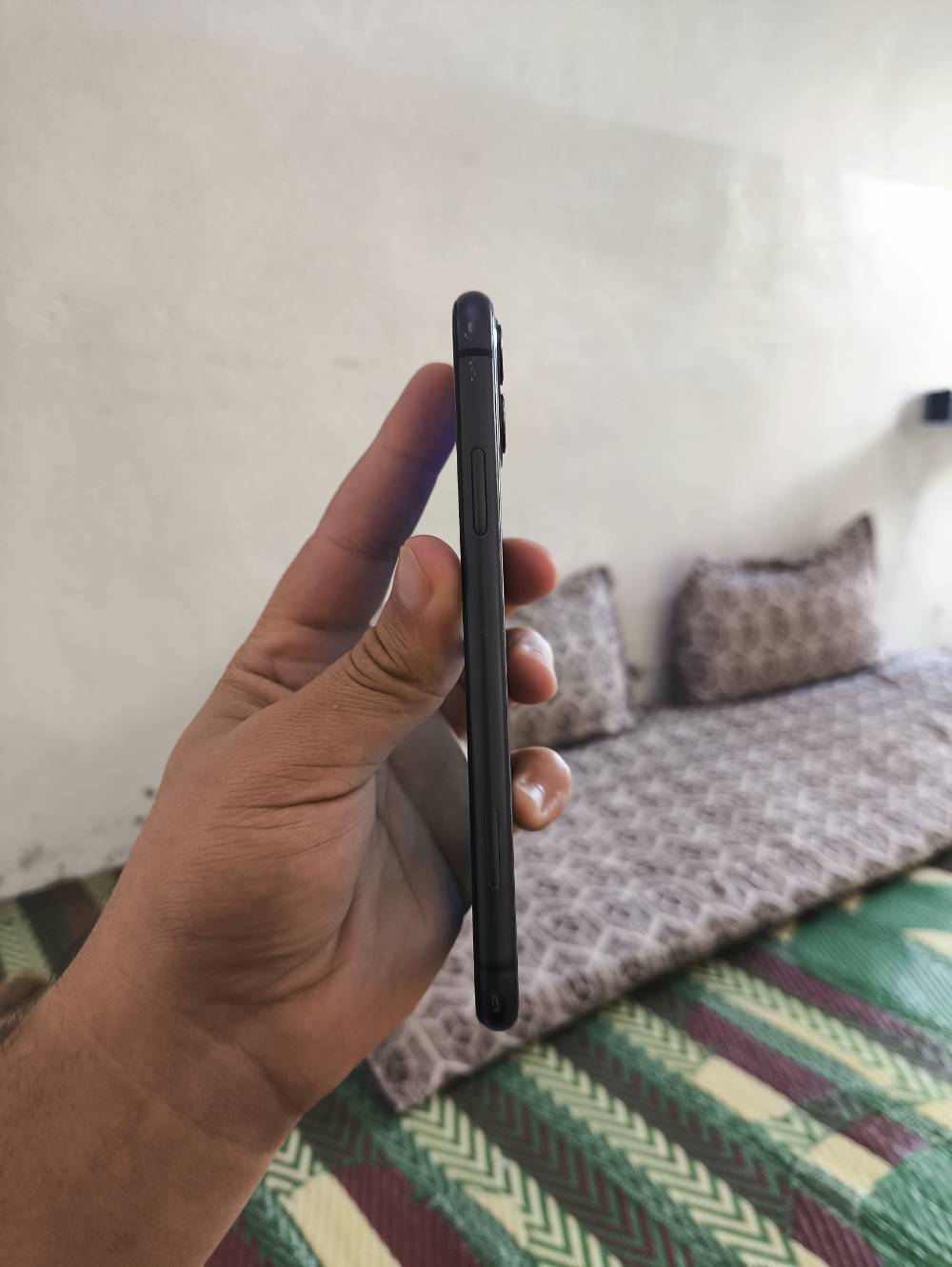 آيفون ١١ • ١٢٨ جيجا • سيم عاطل