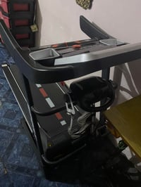 جهاز جري • نضيف • استعمال قليل