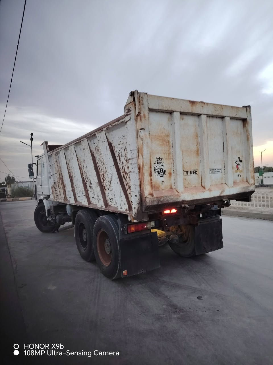 سلام عليكم ورحمة الله وبركاته سكانيه البيع موديل 92سياره خير من الله تبخير بدون تنقيص كير 3/3مجموعه باوجر تخم تاير سنويه مجدد ال 29 سعر 150 بيه مجال مكان سيارة واسط الصويره *********** ترهم مراوس الفينيه فلات حسب القناعه

نص مكتوب في الصور:
- HONOR X9b
- 108MP Ultra-Sensing Camera
- HONOR X9b 108MP Ultra-Sensing Camera