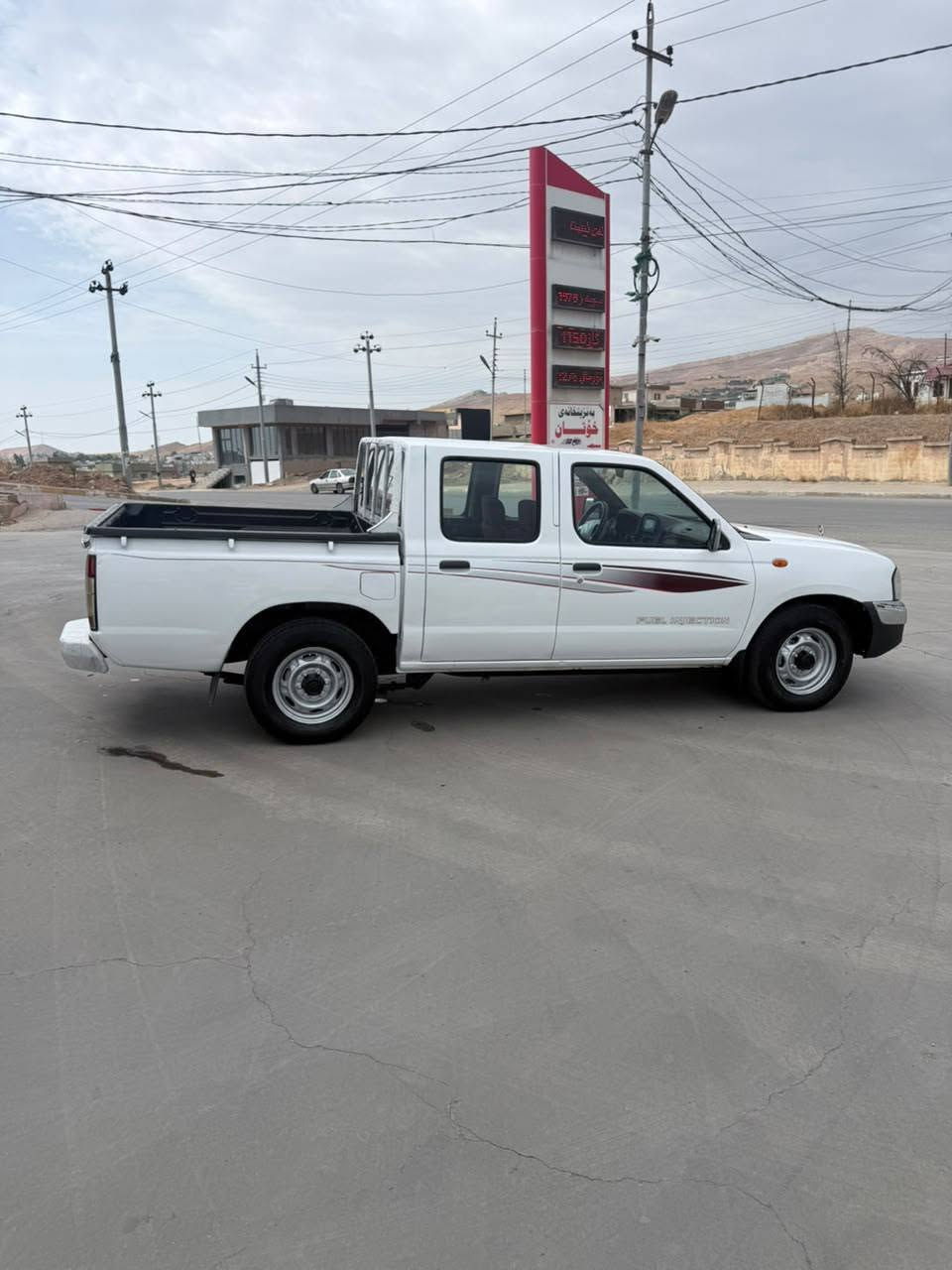 نيسان ياباني • موديل ٢٠٠٩ • بدون صبغ