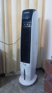 عندي  مبرده للبيع عموديه شركة الحياة حجم الوسط أرقى نوعيه استخدام فقط ...