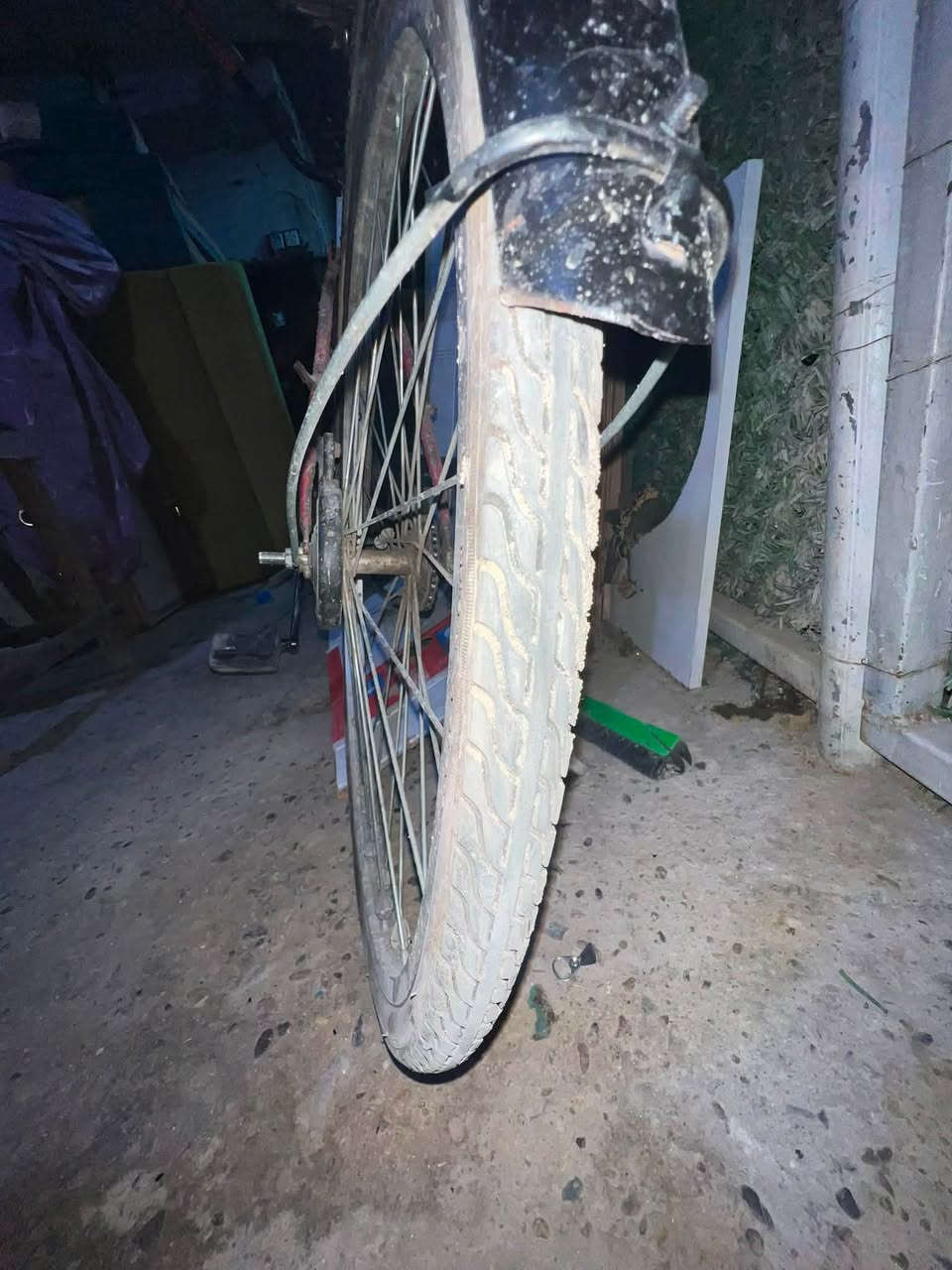 السلام عليكم باسكل بناتي حجم ٢٦  و السعر ٢٥ و بي مجال للاستفسار اتصال على هذه الرقم ***********
