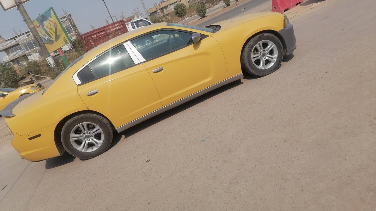 السلام عليكم جاجر البيع موديل 14خطه حلة  بصره
سياره جديده ونضيفه حادثه قطعه واحده فقط نضيفه بمعنه كلمه حداديه جديد تايرات جاهزه  من كلشي الف ما عيزه سياره  تجوي وشوف بعنك صبغه واحد ما مركعه سياره نضيفه كلش/مكان سياره بابل القاسم
السعر 165
***********
