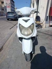 سكنس فحل للبيع يابني دراجه كامله بس ما عده شغل وحده بيه خمده شويه ما ا...
