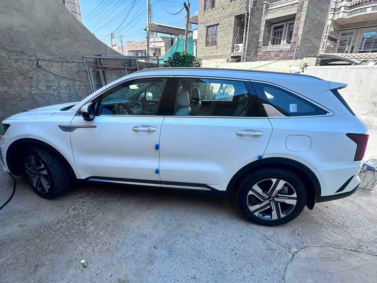 سورنتوا 2021
رقم بغداد مكفولة. من الصبغ و البارد على وضع الشركة ما عدى رصعتين صغار جدا على وضعهن ممعدلات ماشية ٦٥٠٠٠/ V6 شركة ضمان الدولية. فول مواصفات عدا البانوراما محرك ٦.  السعر دفترين و  ستين ورقة بيها مجال للطيبين ٢٦٠ مكلف بالنشر رقم صاحب السيارة ***********
