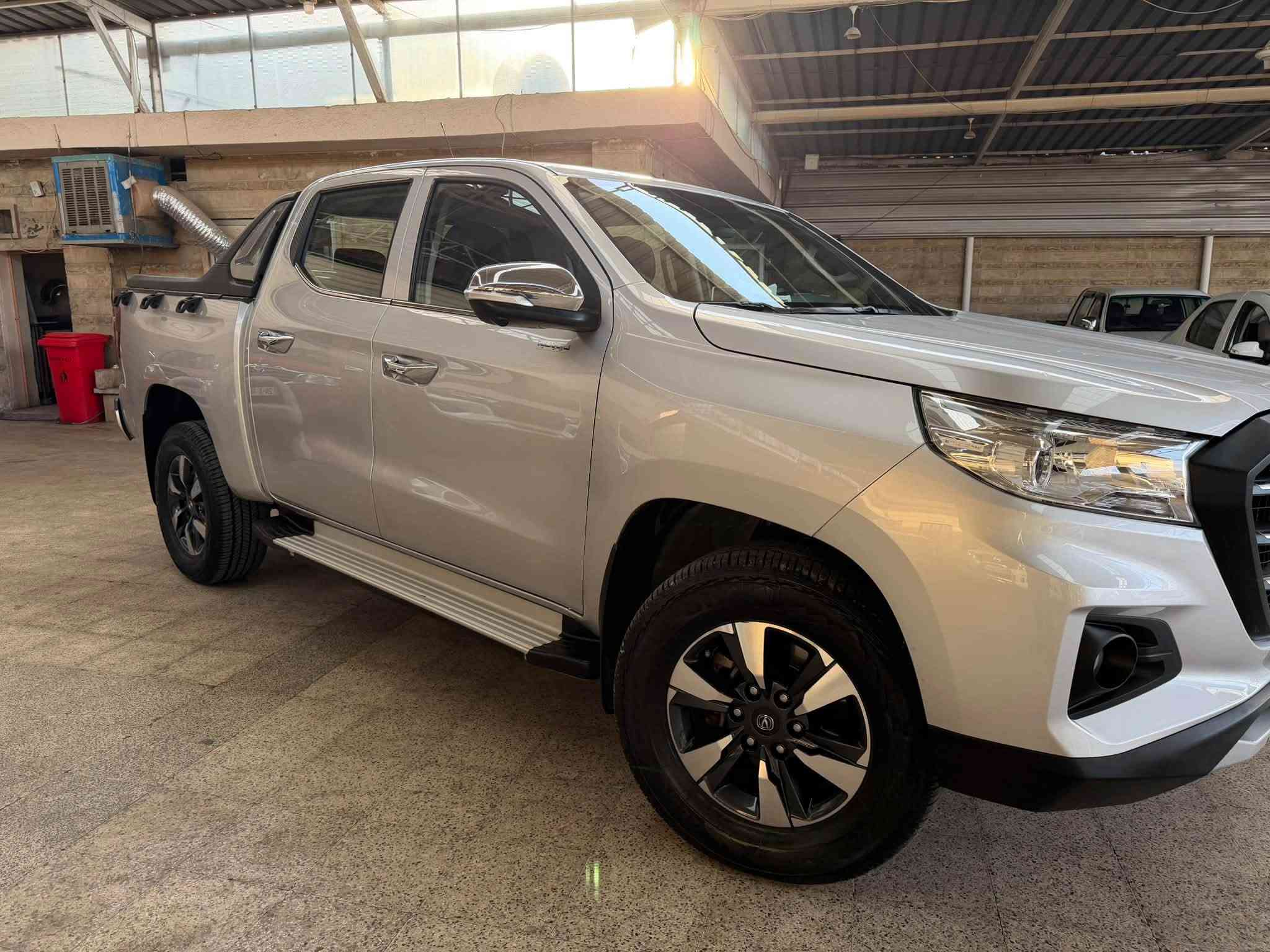 🚘 للبيع شانجان موديل 2023 — فول مواصفات 🔥
📅 الموديل: 2023
🛣️ الممشى: 61,500 كم
🛡️ الضمان: السيارة بعدها ضمن ضمان الشركة
✨ المواصفات: فول مواصفات

📍 الموقع: الموصل

💰 السعر: 175 ورقة
🔸 بيها مجال للجادين

🔧 ملاحظات السيارة:
• تعديل بارد بالجملغ الخلفي
• تريشة بسيطة جوا الباب الخلفي للنفر

📞 للاستفسار والتواصل:
***********

🔥 سيارة موديل حديث، فول مواصفات، وبعدها بضمان الشركة.
الجاد يتصل ويشوف السيارة على الطبيعة.
