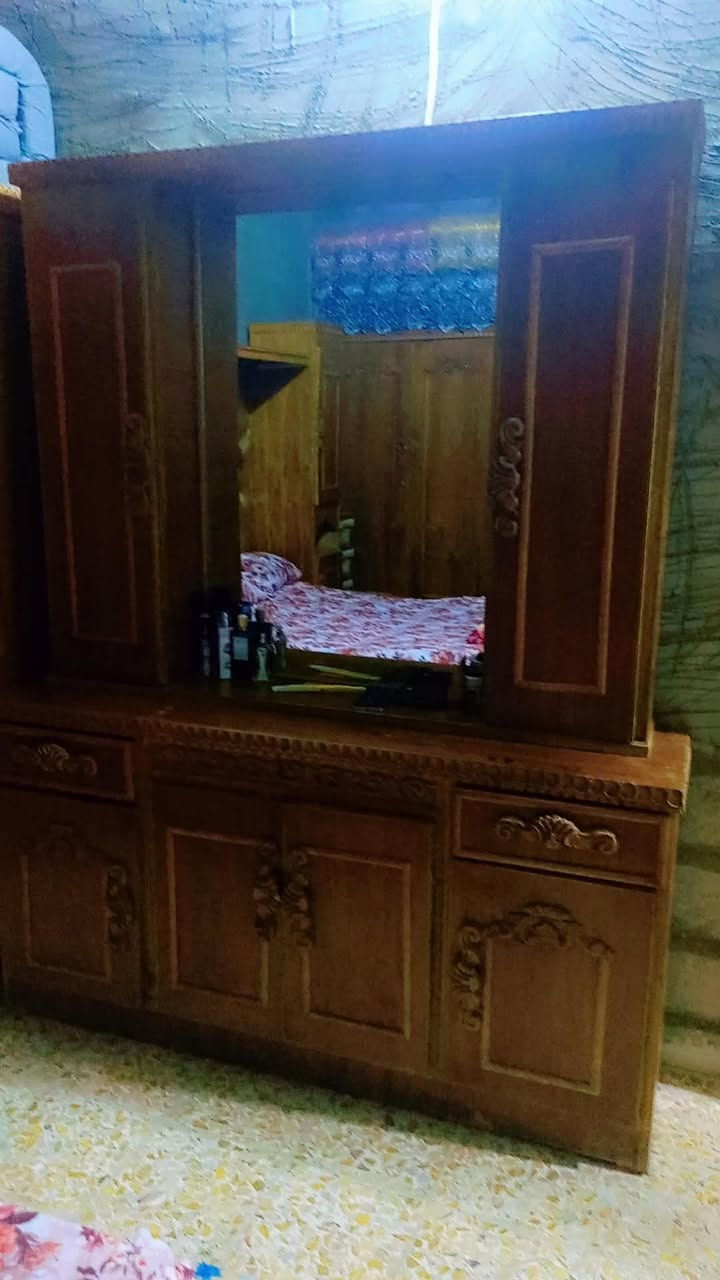 خشاب للبيع شراي يجي خاص يتصل عل هاذا الرقم ***********
