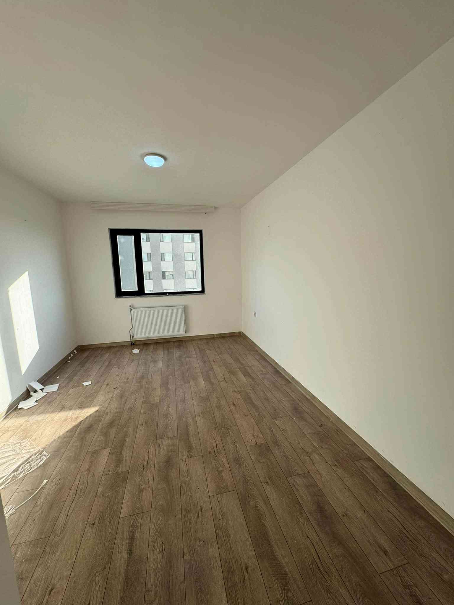 🔥 شقة مميزة للبيع في مشروع فرنسية 2 🔥

📍 عمارة 11 | طابق 11
📐 المساحة: 165 متر
✨ بانوراما وحديقة
🌅 واجهة جنوب شرق
🚪 باب منفرد

🏡 شقة مميزة بإطلالة جميلة وموقع راقي، فرصة تستحق المشاهدة.

💰 إذا أنت مشتري، اتصل وتدلل… وإن شاء الله ما نقصر وياك بالسعر.

📞 ***********
📞 ***********

🏢 مكتب عقارات كي نيست
