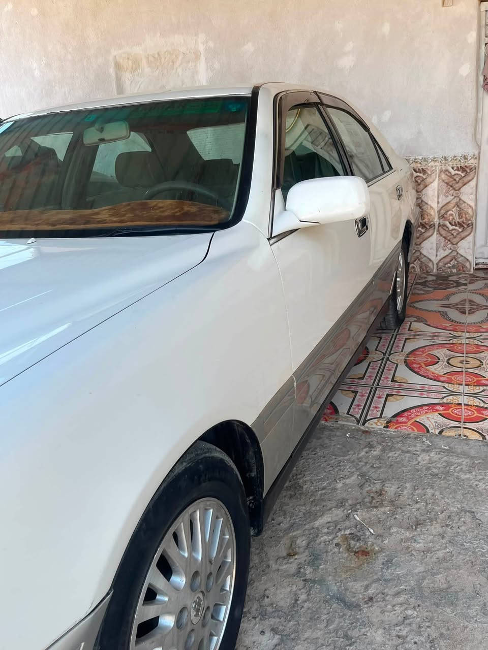 سلام عليكم ملكه ديفور الكبير شاصي 75  سياره رقم وسنويه متومه طبق الصل رقم بصره كير مكنيه جديد ثلاثه دكم كصه جنطه سعر 32وبيه مجال مكاني البصره القرنه ***********
