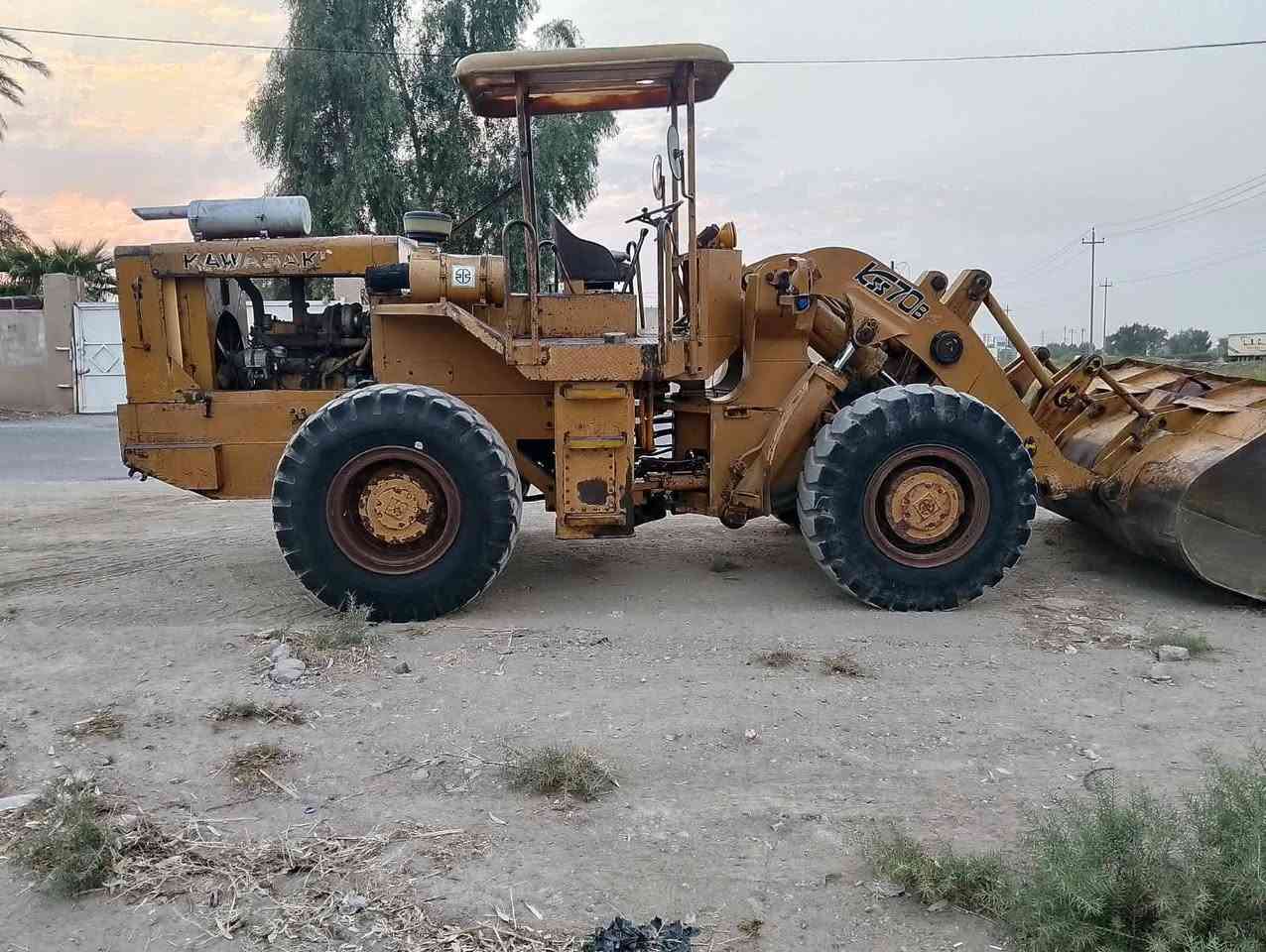 يالله،، بسم الله الرحمن الرحيم،،
حجم 70B موديل 85 رقم مثنى الإنكليزي سنويه مجدده 
تحويل مباشر،، صبغ بلاد ،، تخم تاير جديد ،، صينيه مجفته جديد ،، بريك ويلين فقط ،، محرك بلاد استندر لاصرف ولا بخار ،، كير وضع الشركه مامفتوح،،، تركم بلاد شركه كهربائيات شغاله،، كيله معمره جديد بيام جدد شفل جاهز للشغل// مكان واسط // ( السعر 325$) قابل للتفواض 
الاستفسار *********** وات ساب 
*********** وات ساب رجا رجا ميعجبك اعبر المنشور واني خادم
